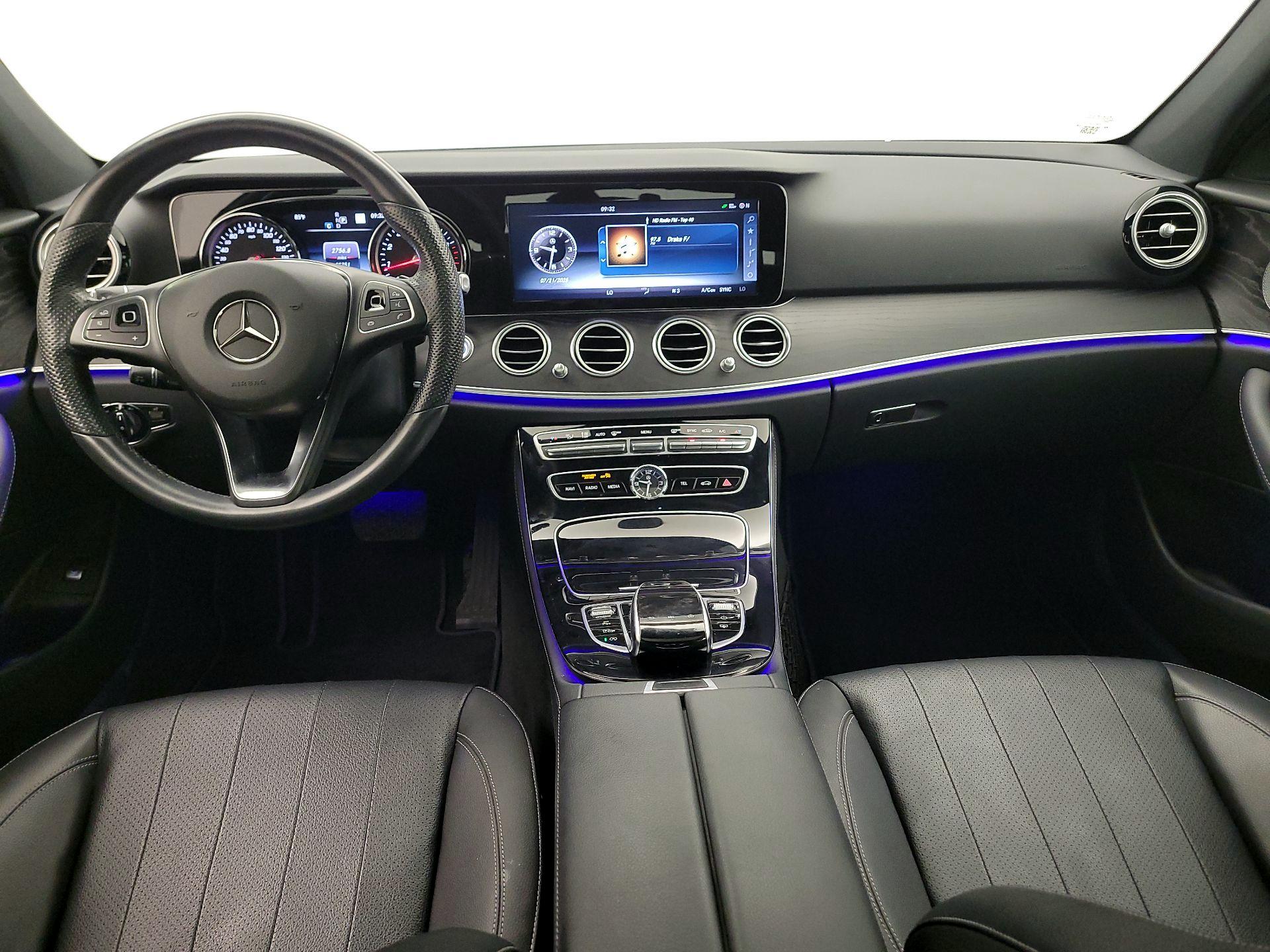 Thumbnail: 2017 Mercedes-Benz E-Class - 9