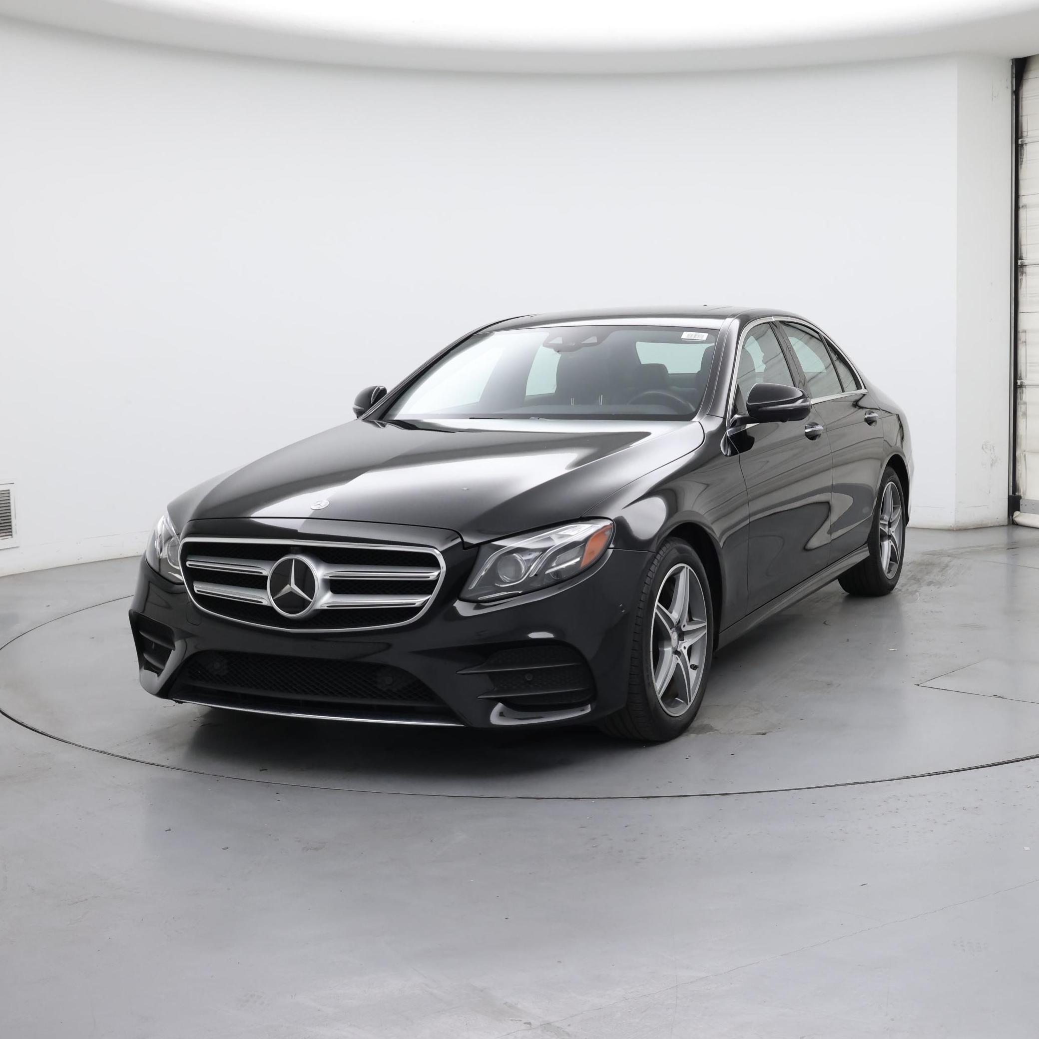 Thumbnail: 2017 Mercedes-Benz E-Class - 4