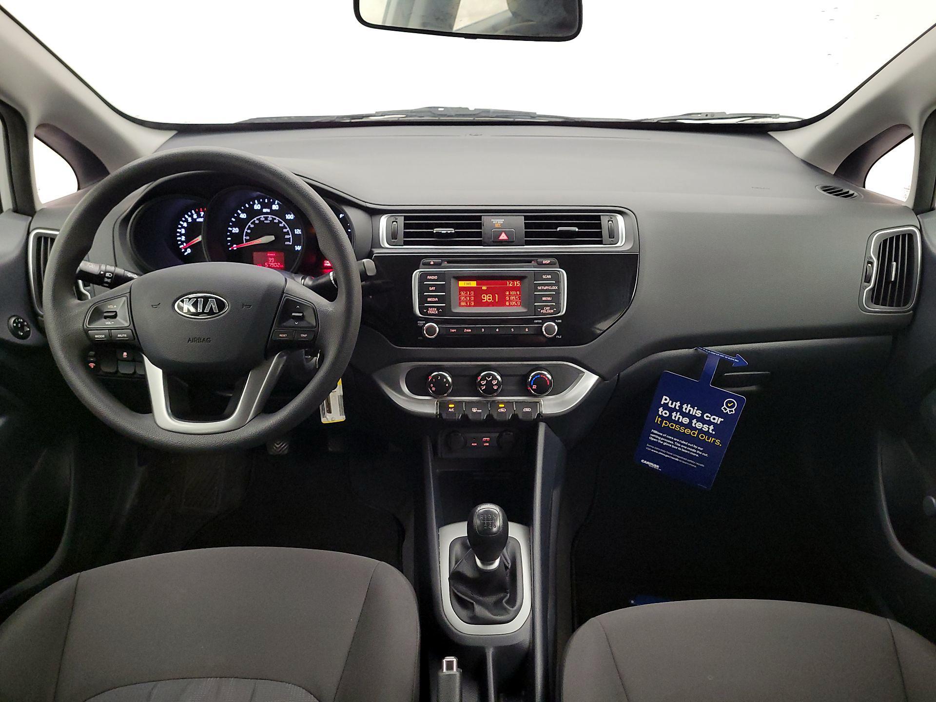 Thumbnail: 2016 Kia Rio - 9