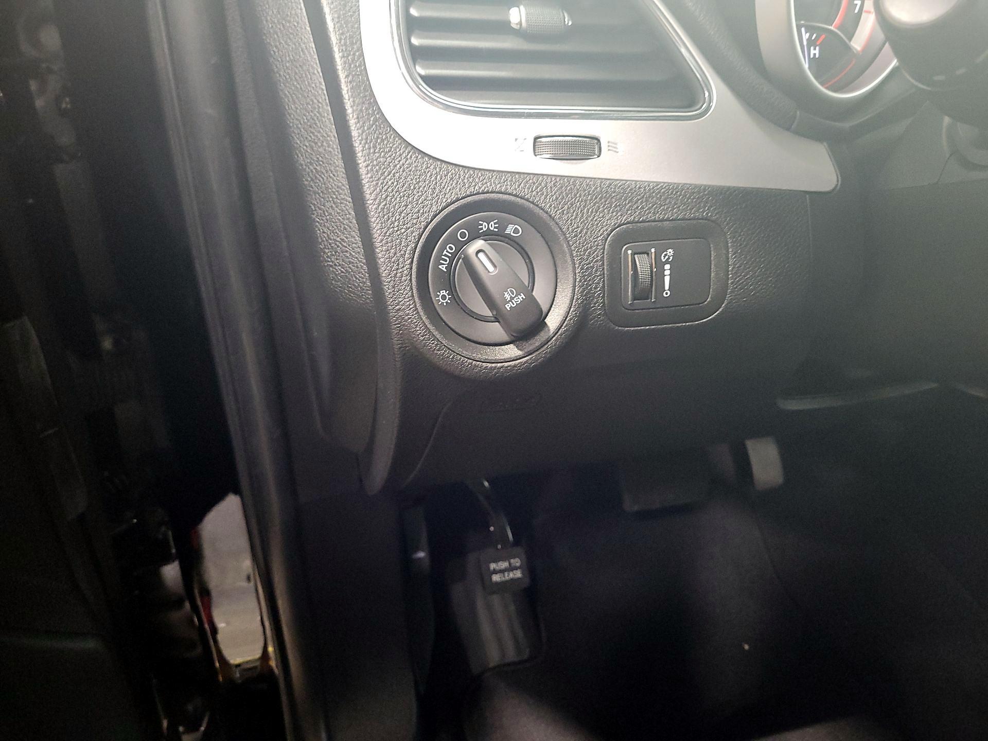Thumbnail: 2018 Dodge Journey - 13