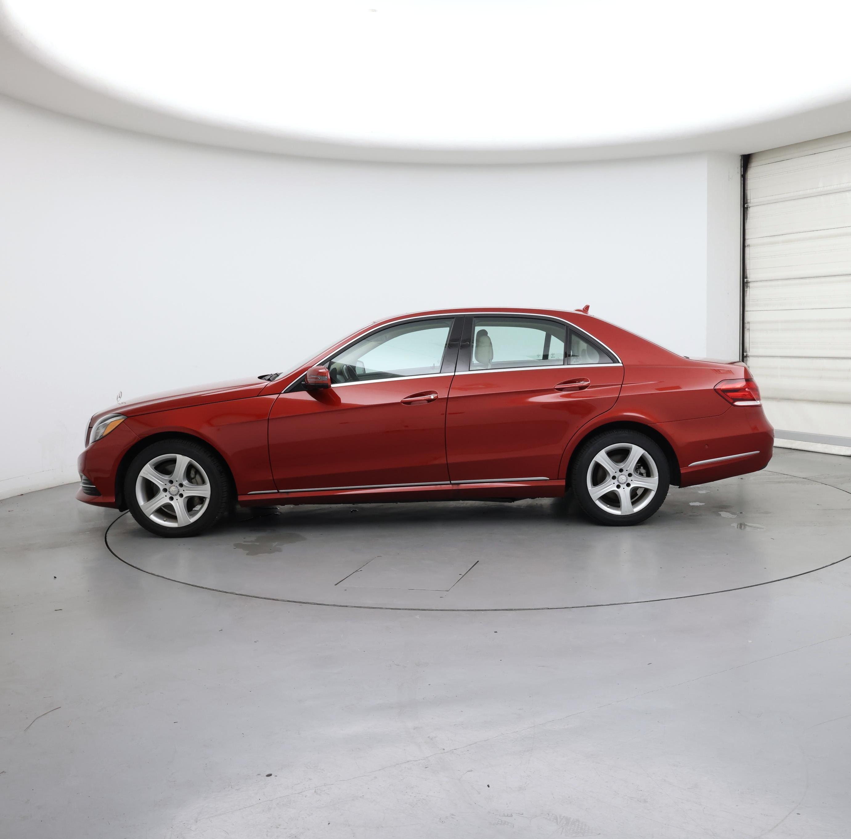 Thumbnail: 2015 Mercedes-Benz E-Class - 3