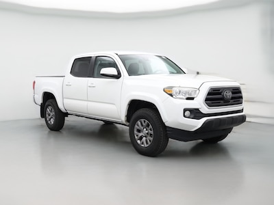 White 2019 Toyota Tacoma SR5