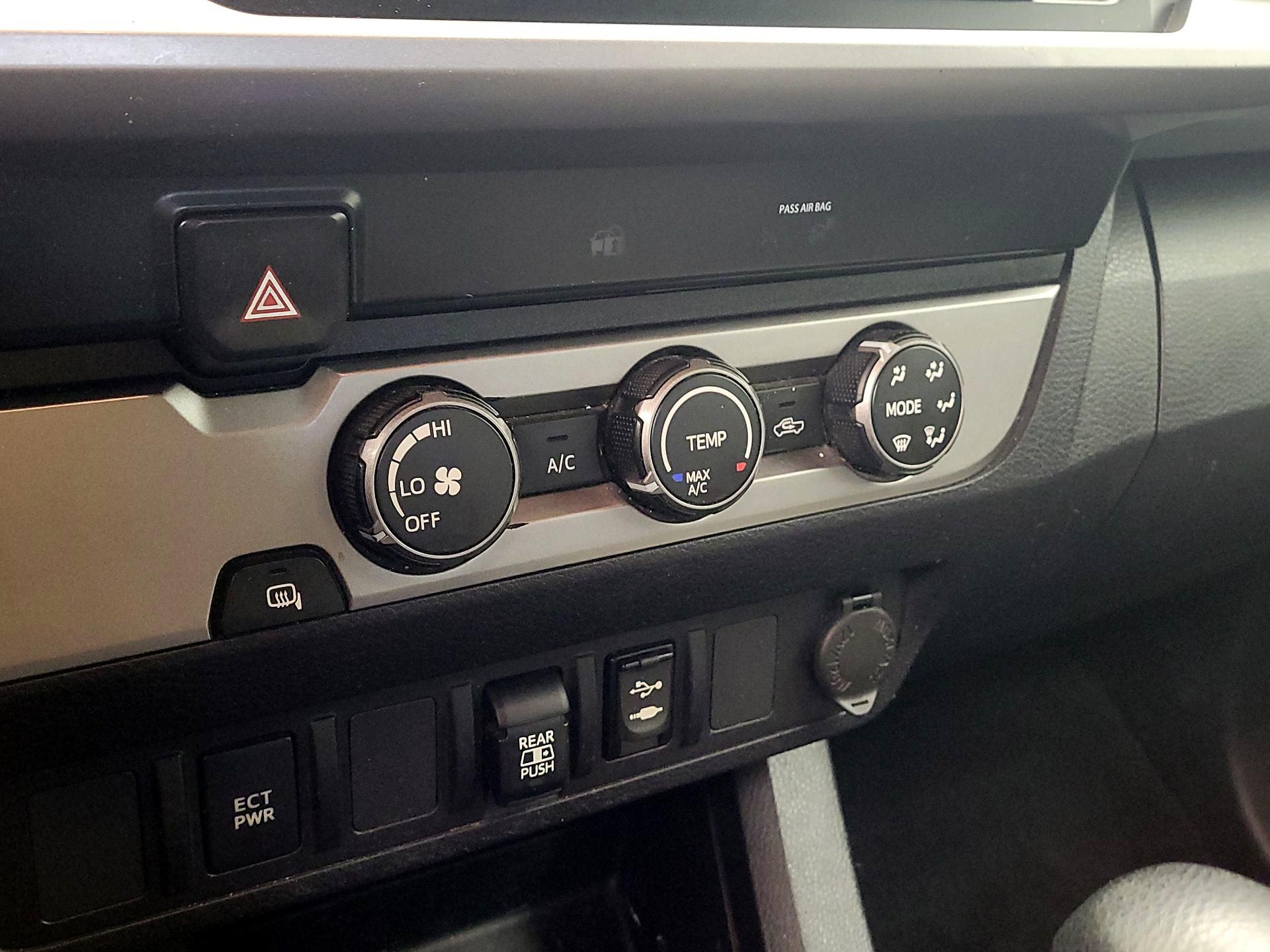 Thumbnail: 2019 Toyota Tacoma - 14