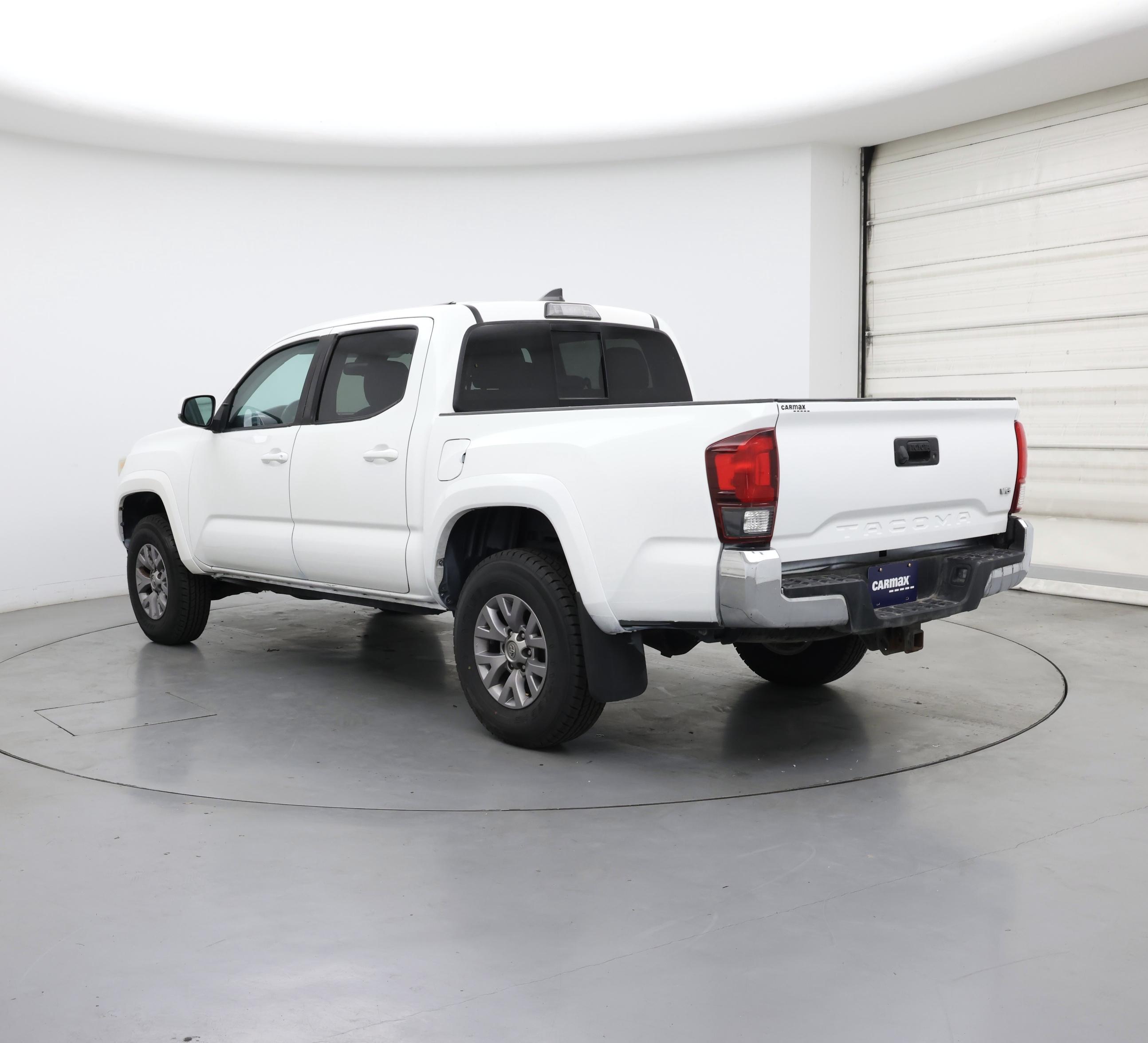 Thumbnail: 2019 Toyota Tacoma - 2