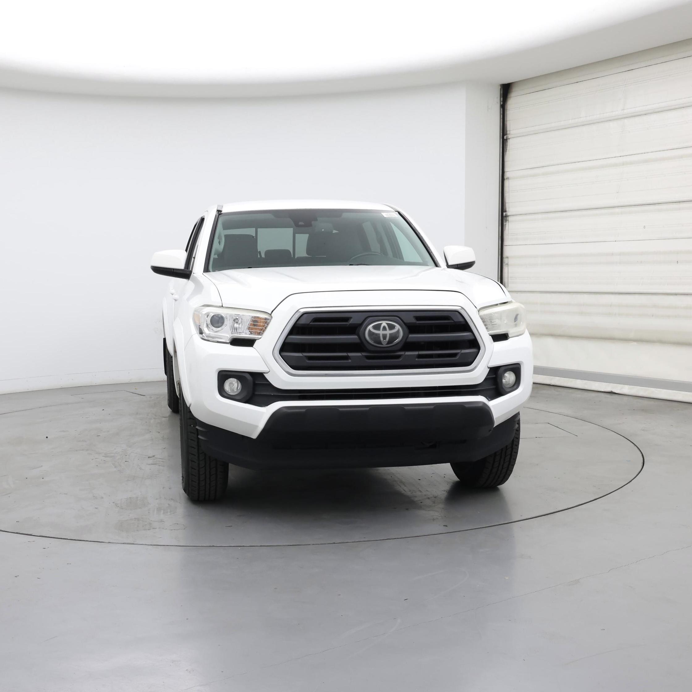 Thumbnail: 2019 Toyota Tacoma - 5