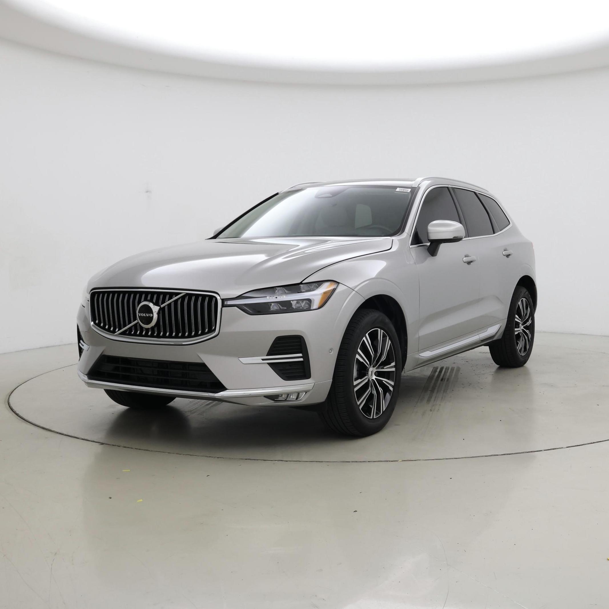 Thumbnail: 2022 Volvo XC60 - 4