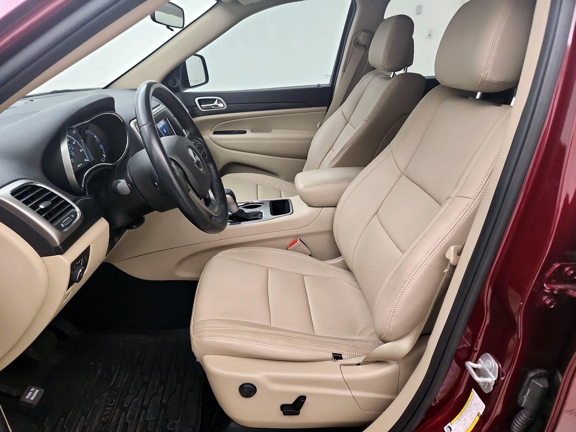 Thumbnail: 2019 Jeep Grand Cherokee - 11