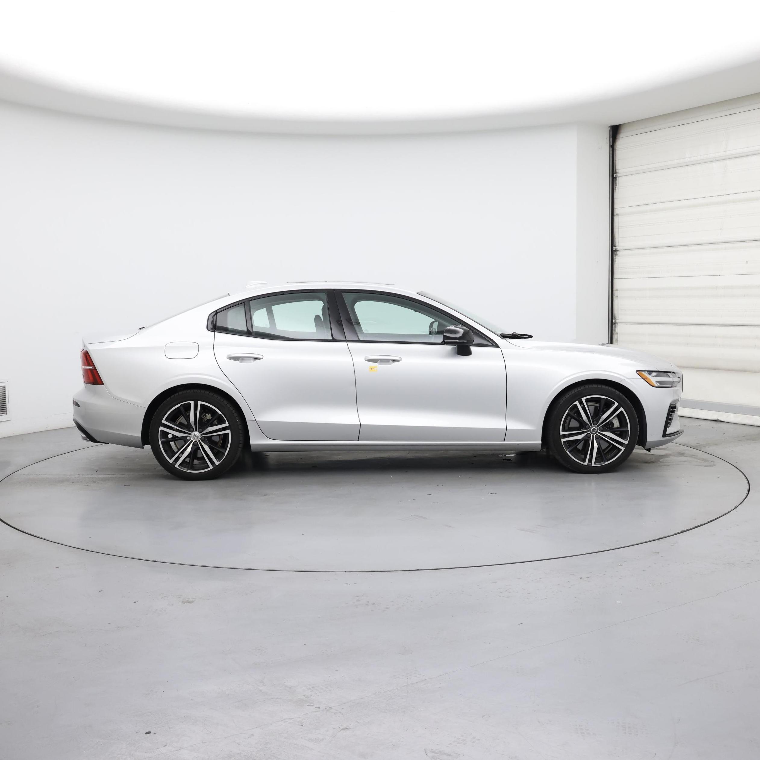 Thumbnail: 2022 Volvo S60 - 7