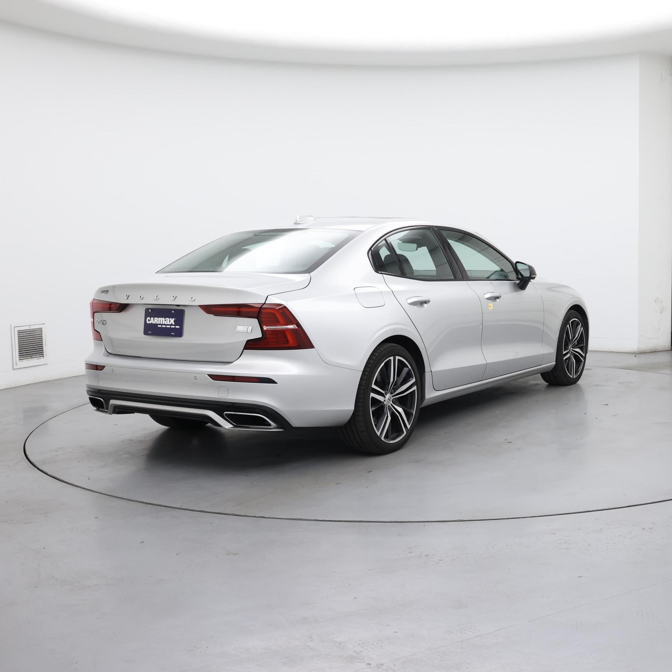 Thumbnail: 2022 Volvo S60 - 8
