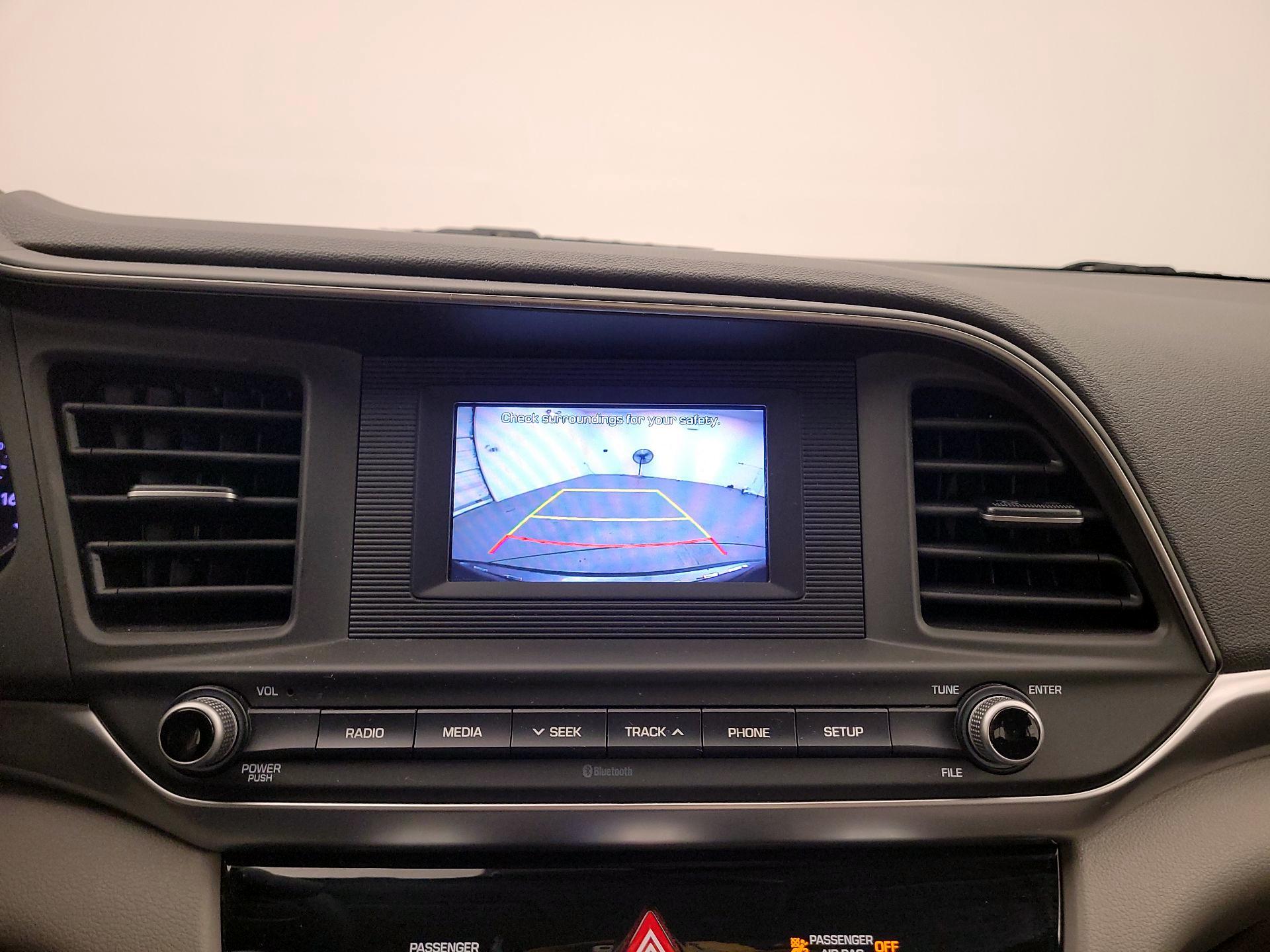 Thumbnail: 2019 Hyundai Elantra - 14
