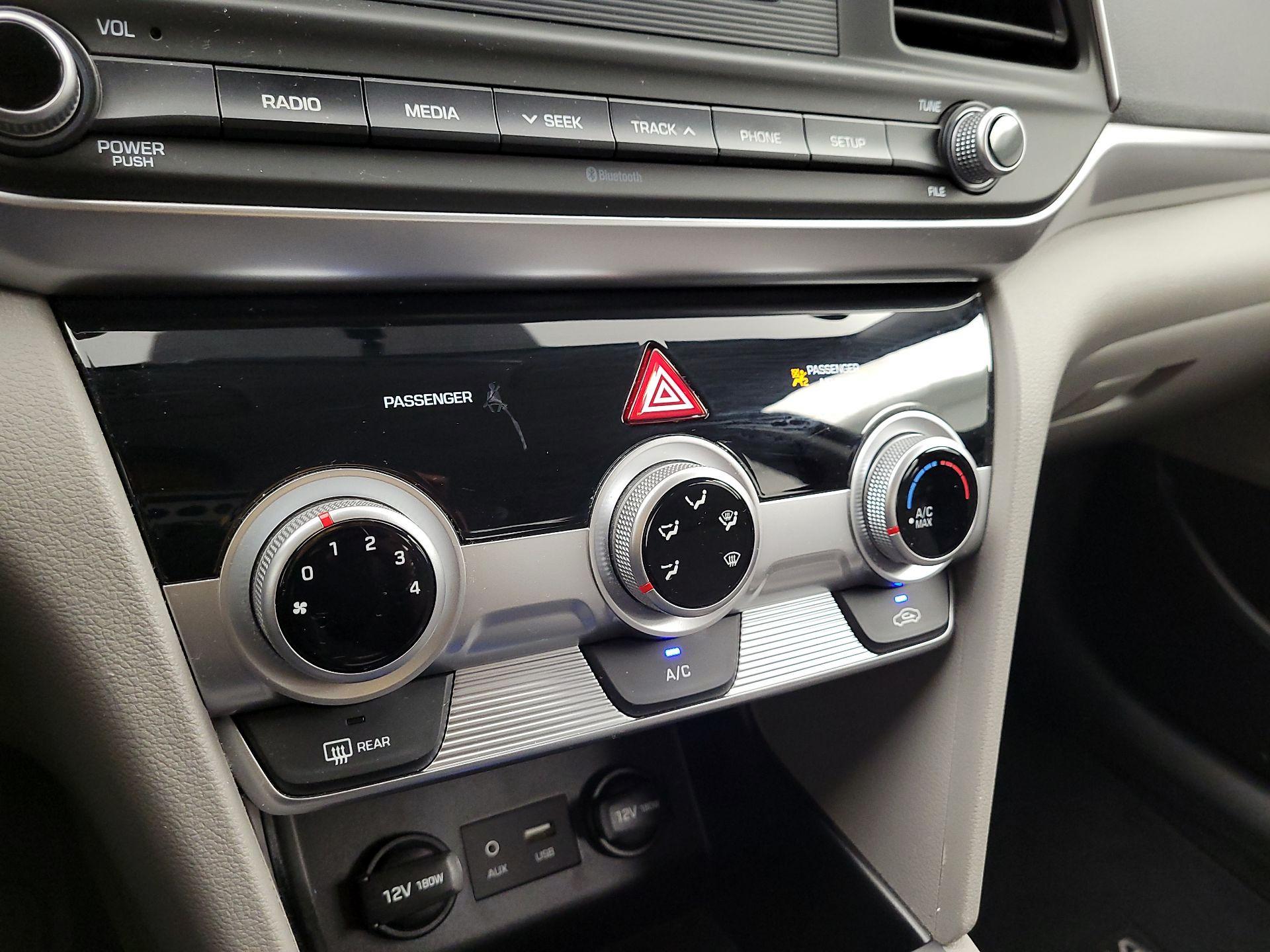 Thumbnail: 2019 Hyundai Elantra - 16