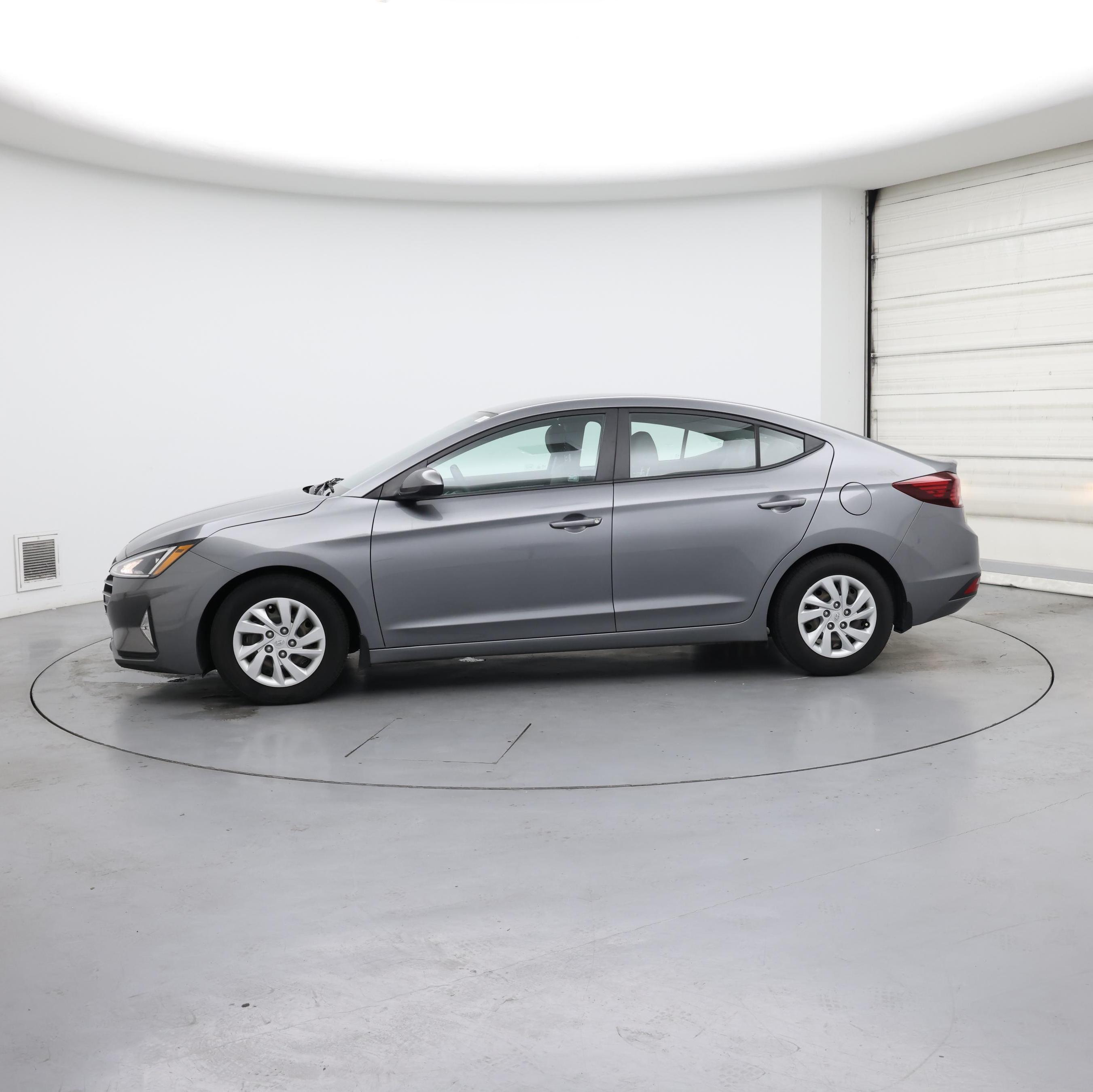 Thumbnail: 2019 Hyundai Elantra - 3