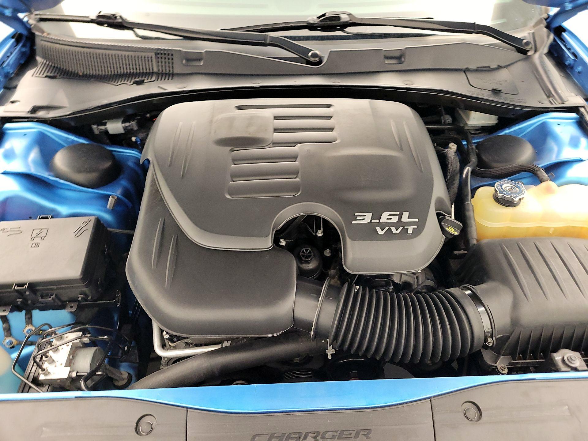 Thumbnail: 2018 Dodge Charger - 17