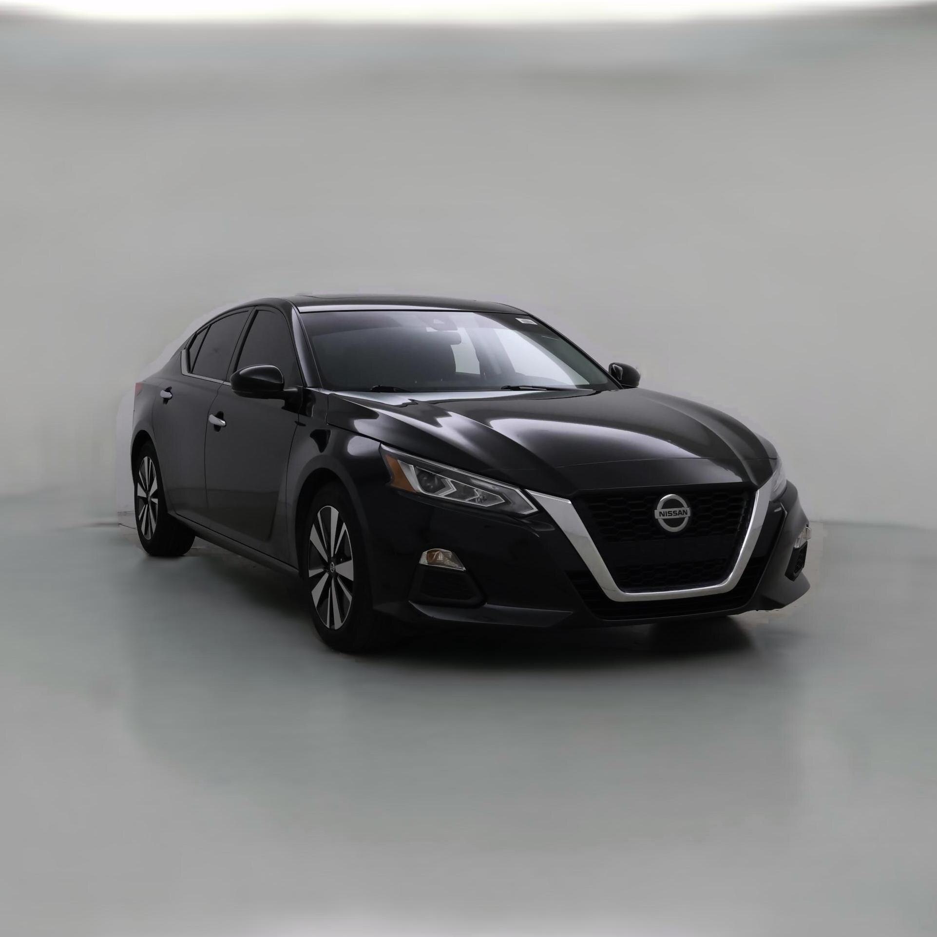 Thumbnail: 2022 Nissan Altima - 1