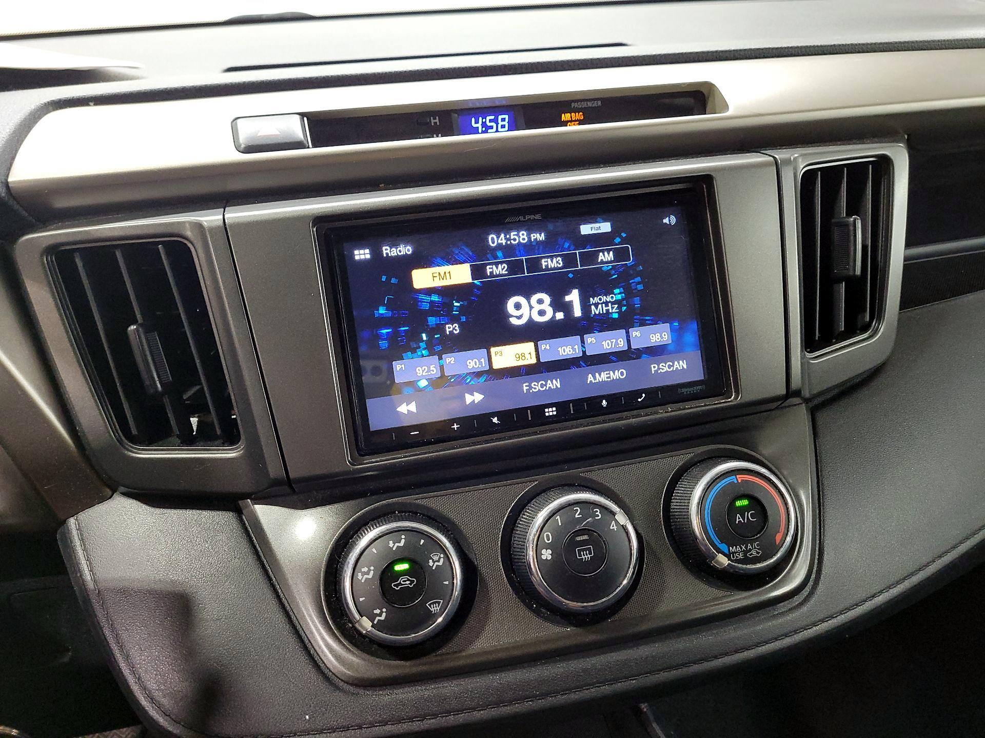 Thumbnail: 2014 Toyota RAV4 - 15