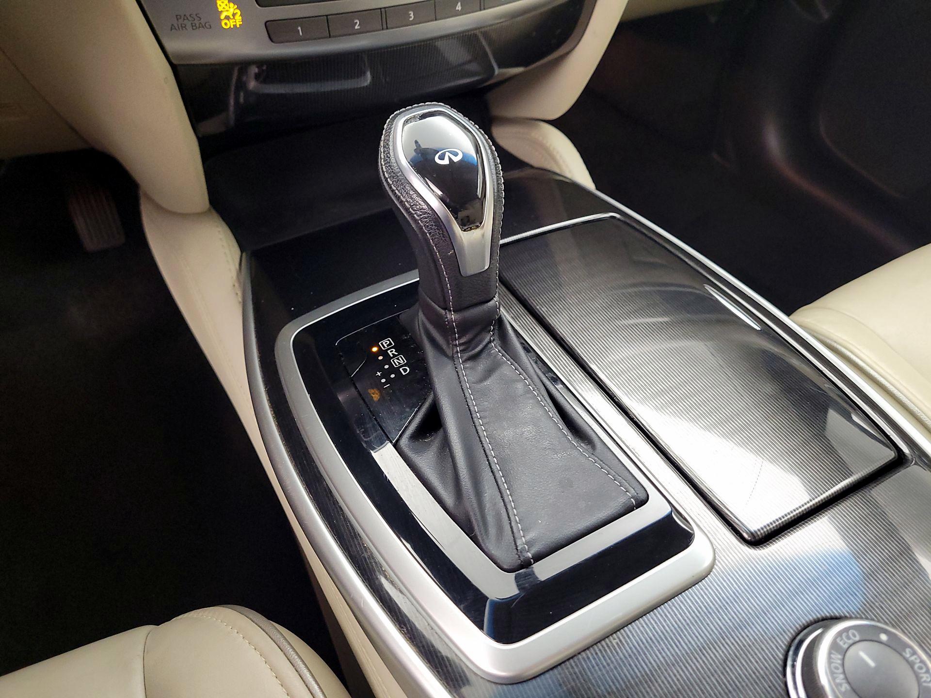 Thumbnail: 2016 INFINITI QX60 - 17