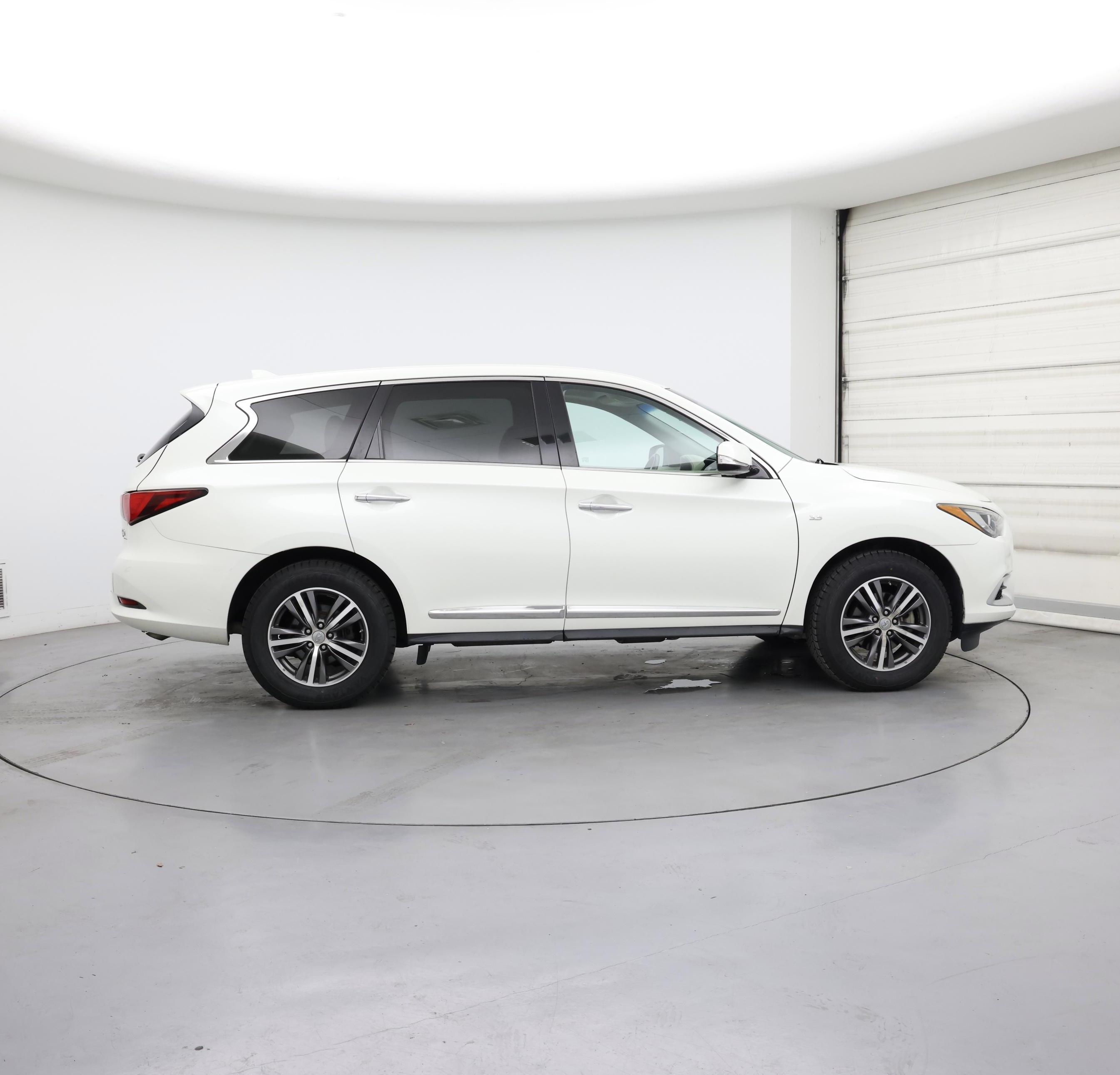 Thumbnail: 2016 INFINITI QX60 - 7