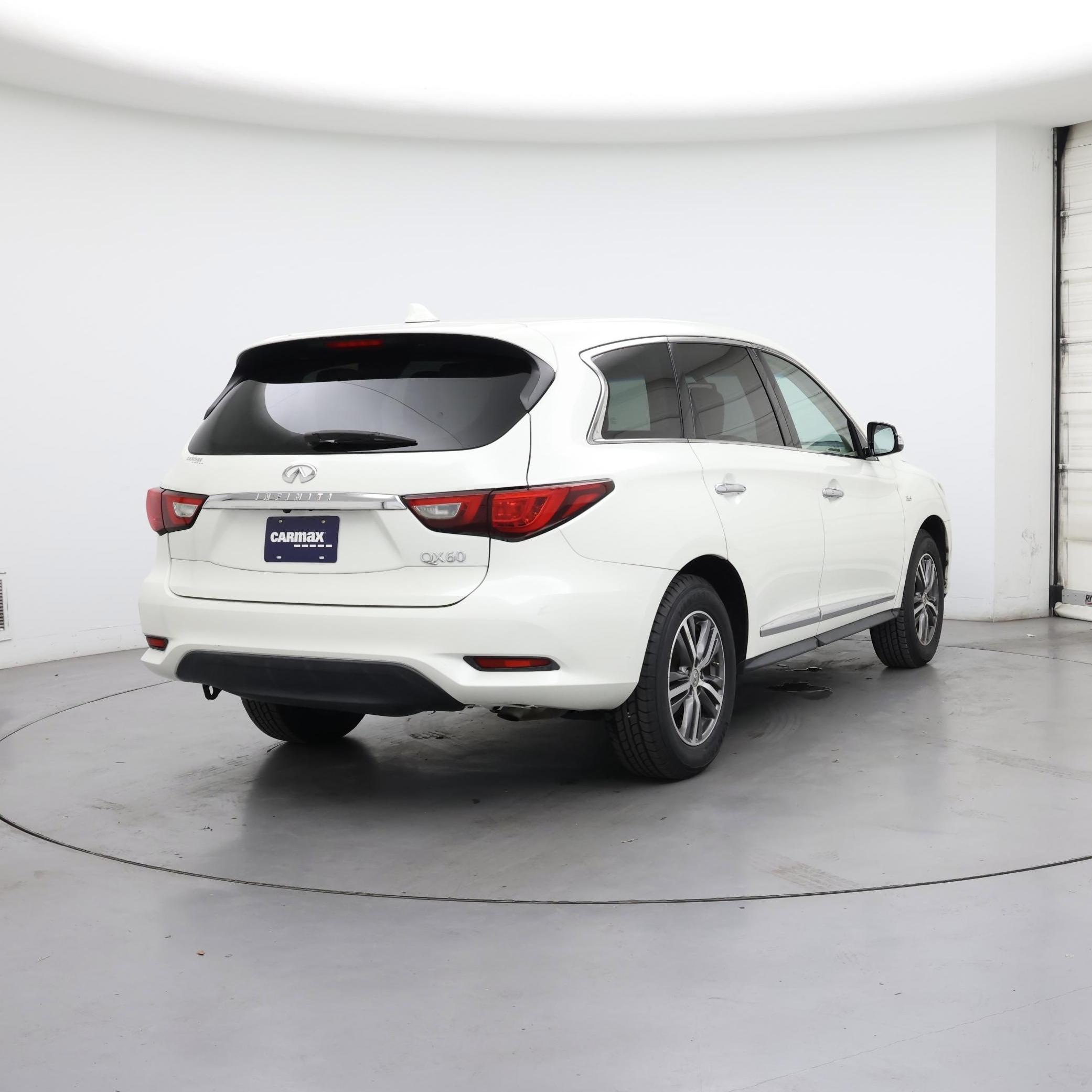Thumbnail: 2016 INFINITI QX60 - 8