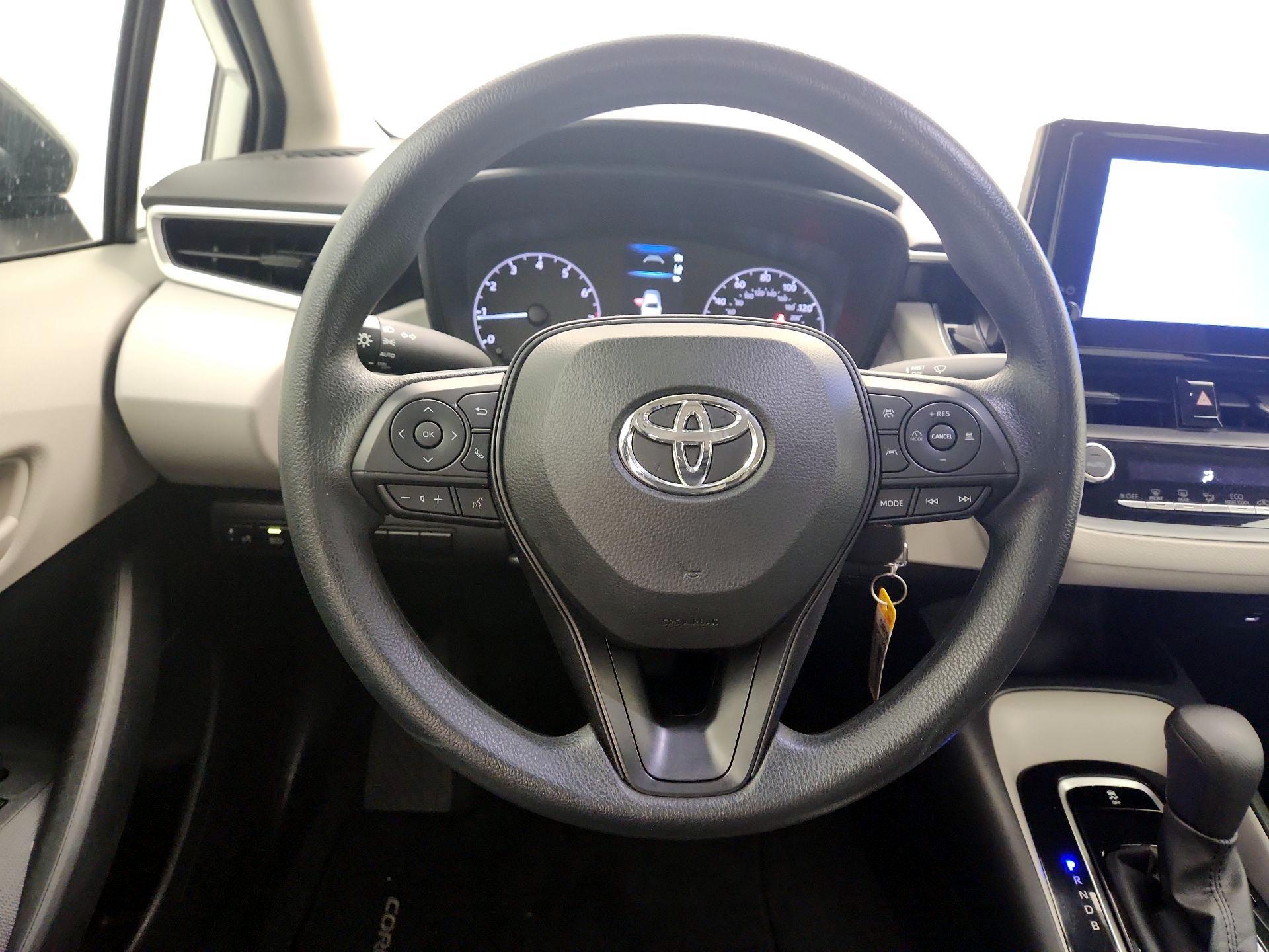 Thumbnail: 2023 Toyota Corolla - 10