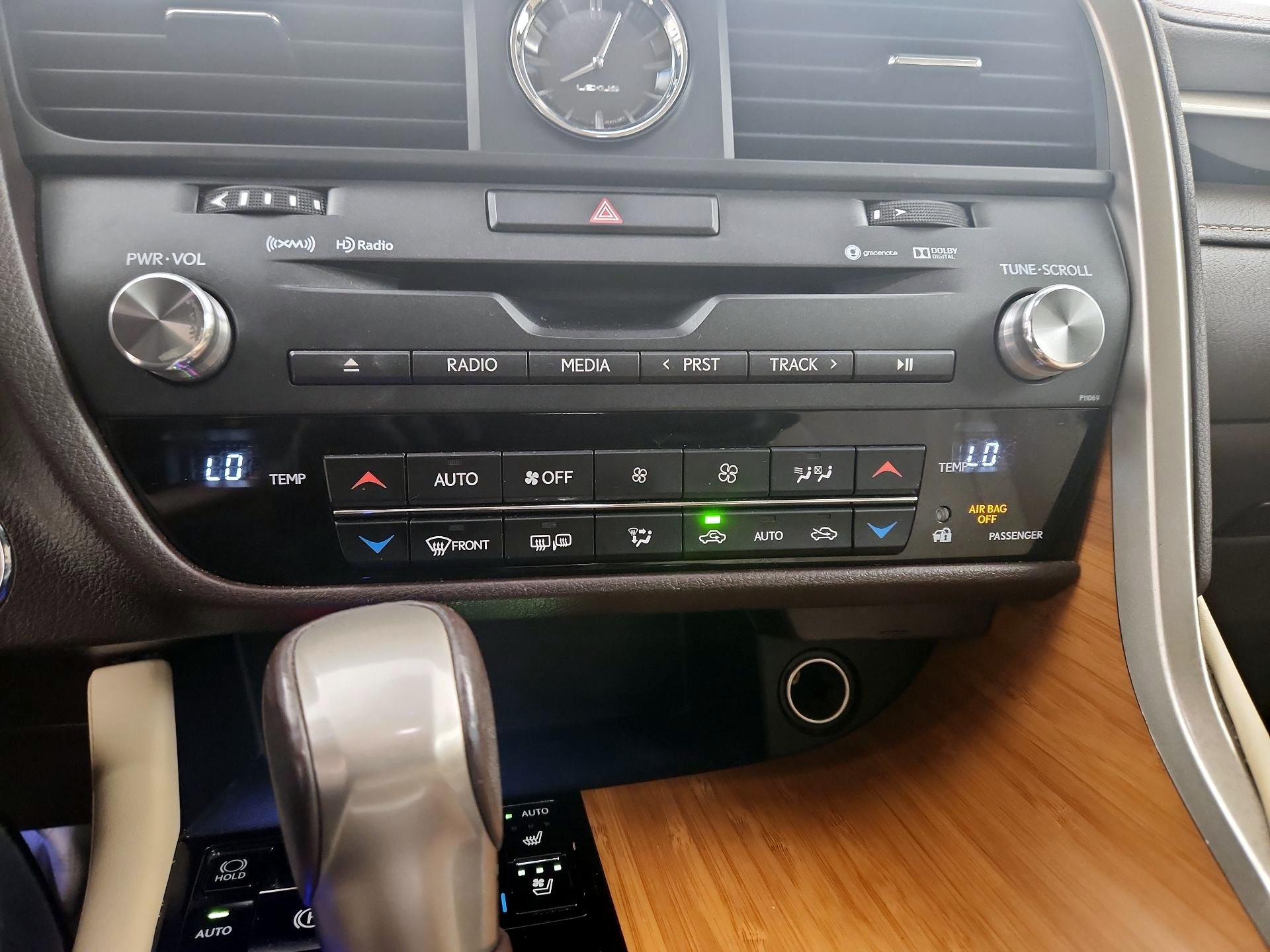 Thumbnail: 2016 Lexus RX - 17