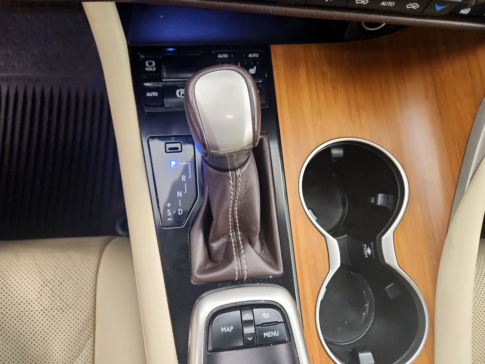Thumbnail: 2016 Lexus RX - 18