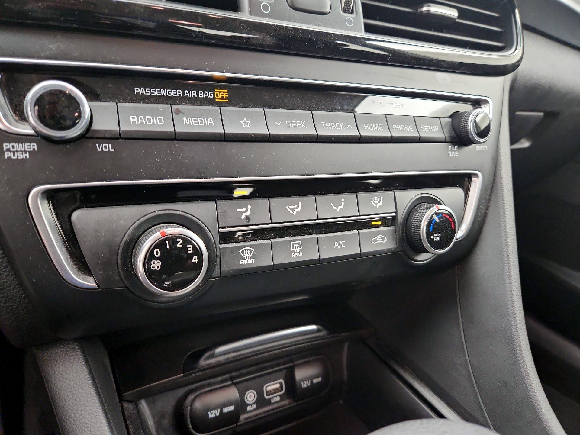 Thumbnail: 2019 Kia Optima - 16