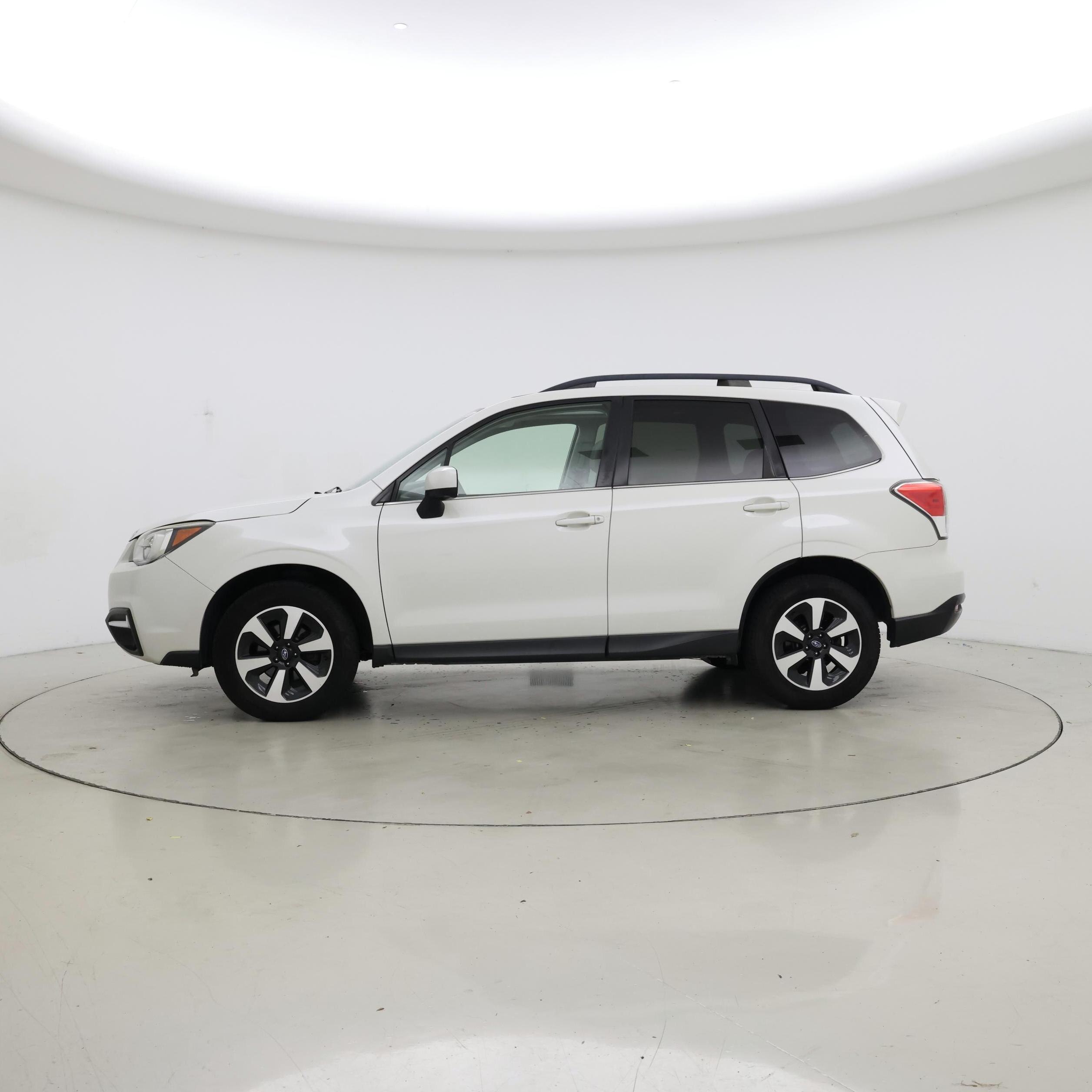 Thumbnail: 2017 Subaru Forester - 3