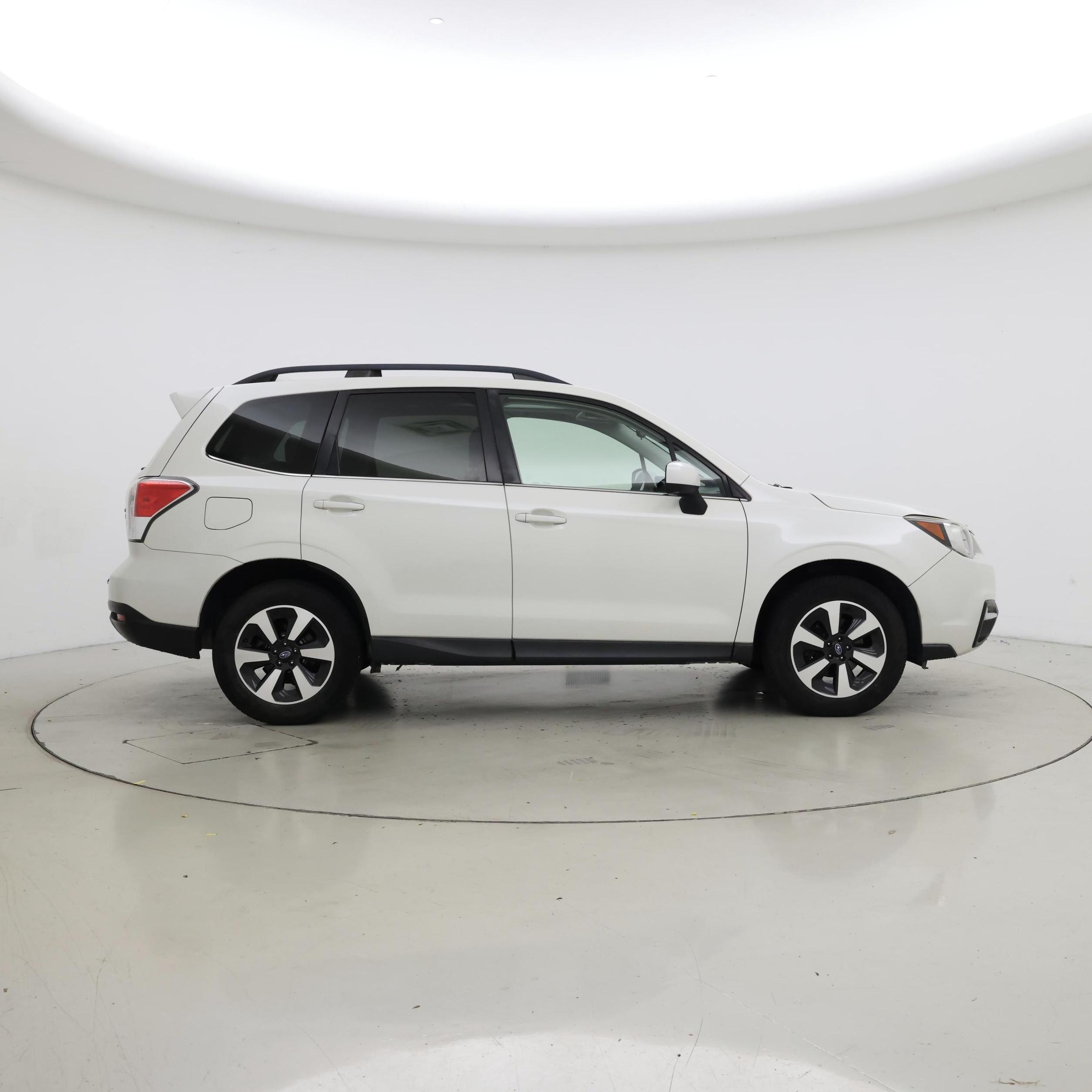 Thumbnail: 2017 Subaru Forester - 7