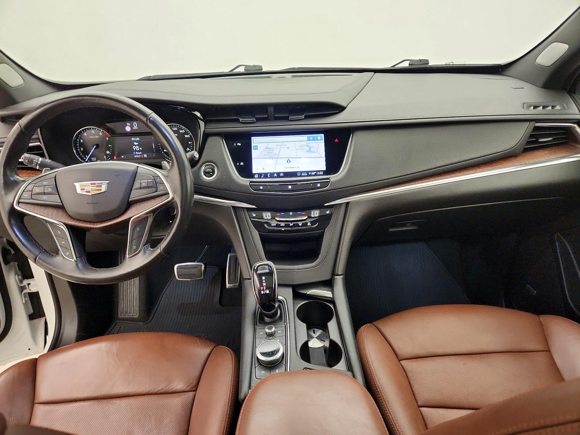 Thumbnail: 2020 Cadillac XT5 - 9