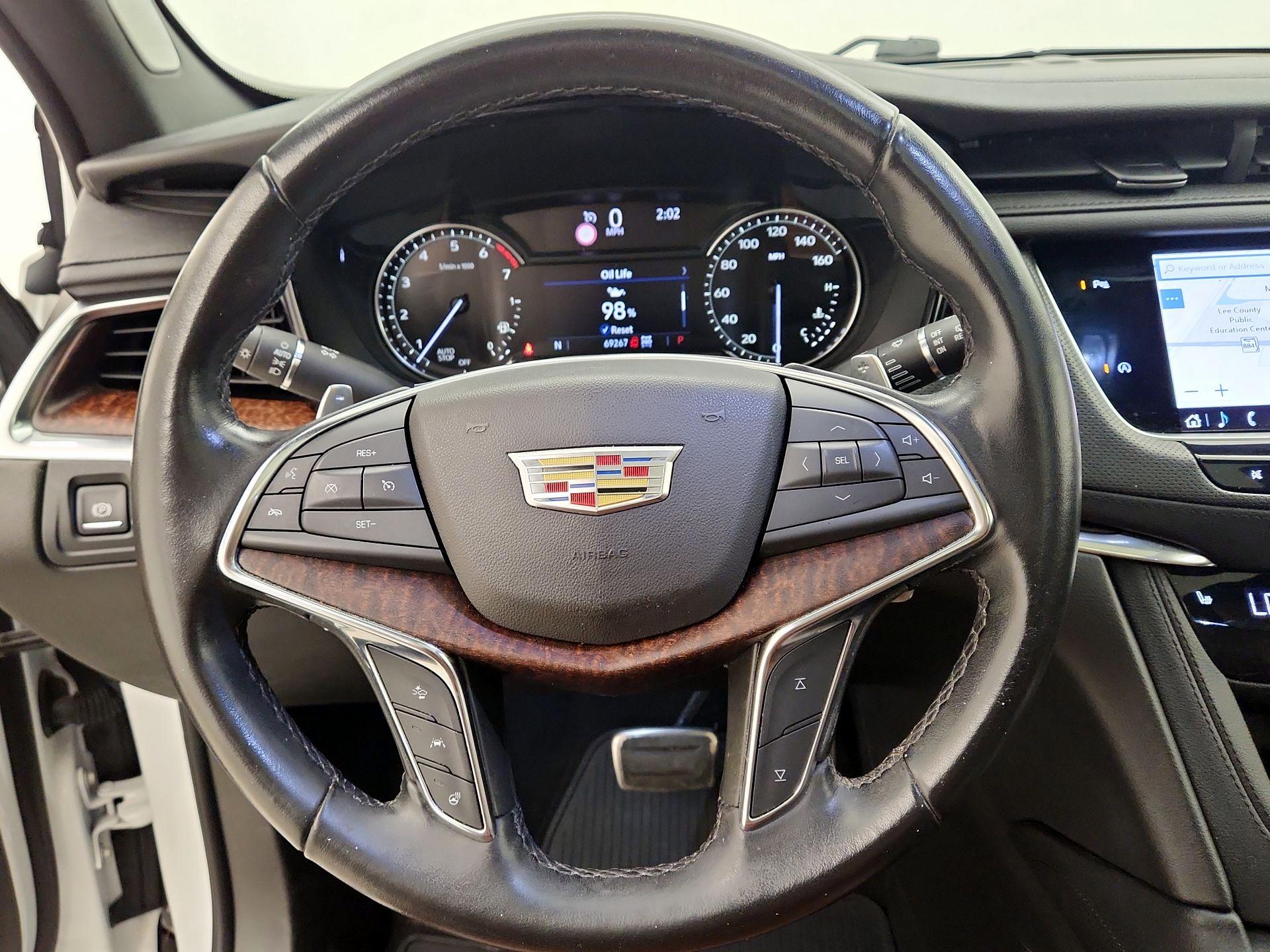 Thumbnail: 2020 Cadillac XT5 - 10