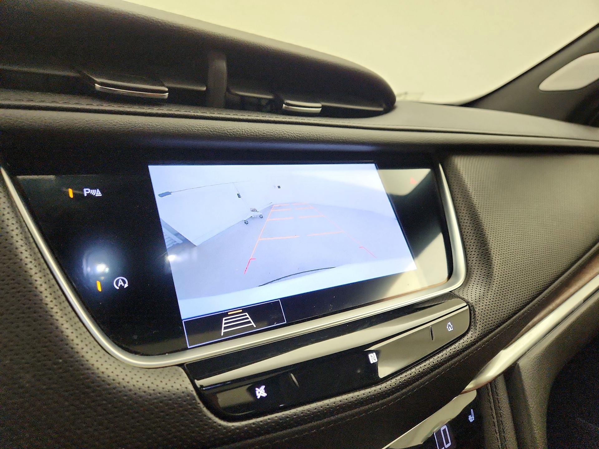 Thumbnail: 2020 Cadillac XT5 - 15