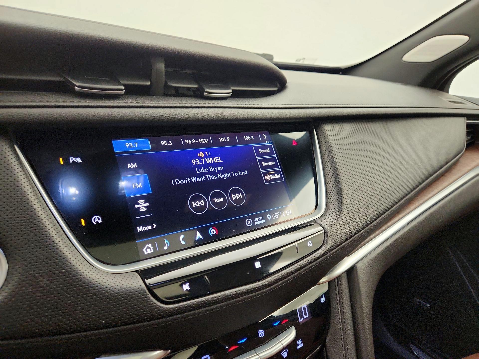 Thumbnail: 2020 Cadillac XT5 - 16