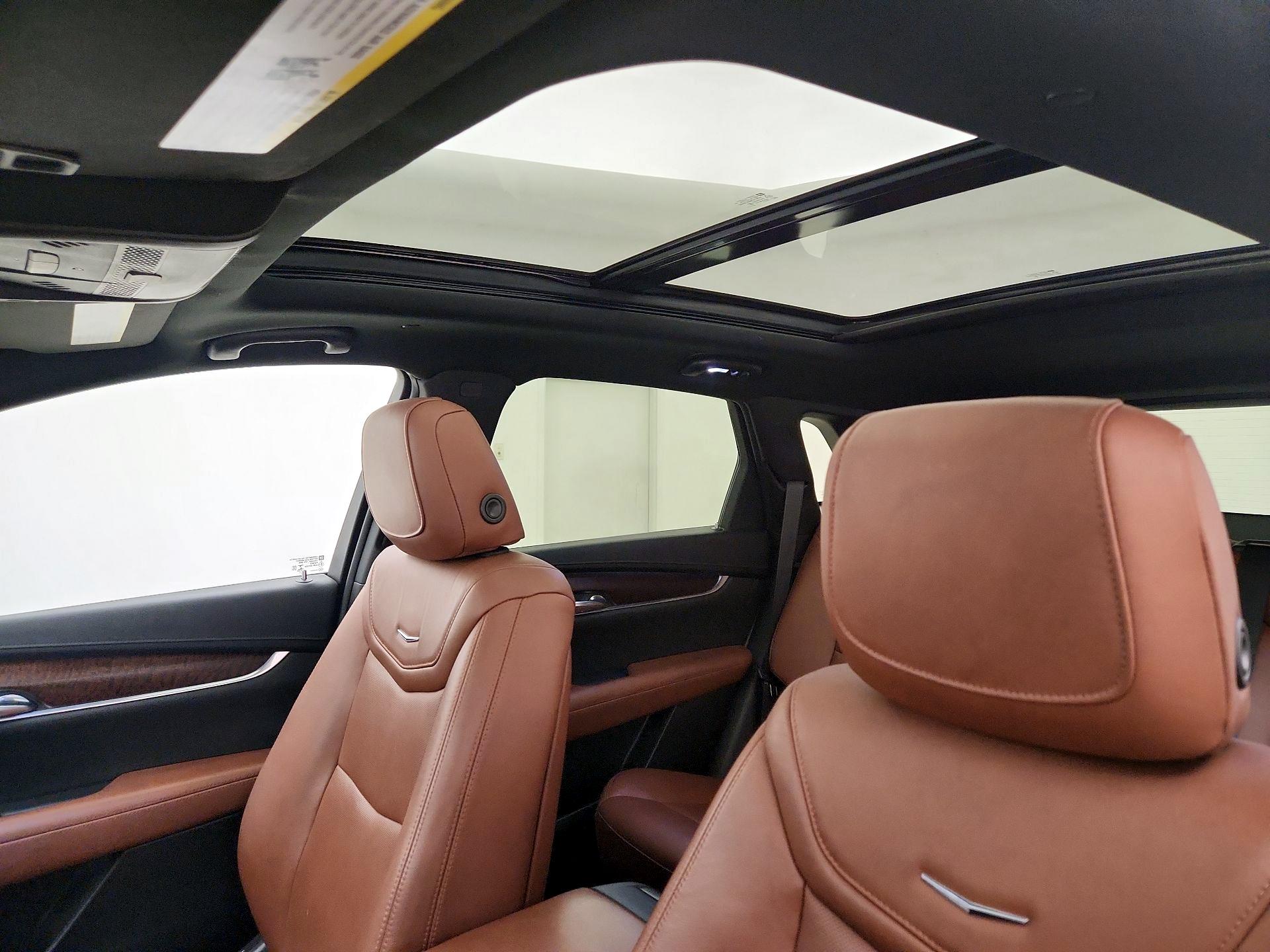Thumbnail: 2020 Cadillac XT5 - 20