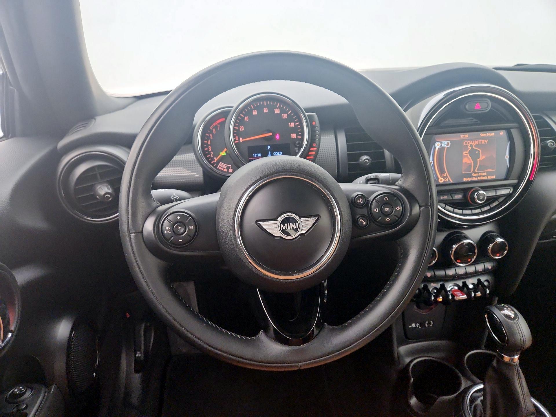 Thumbnail: 2016 MINI Cooper - 10
