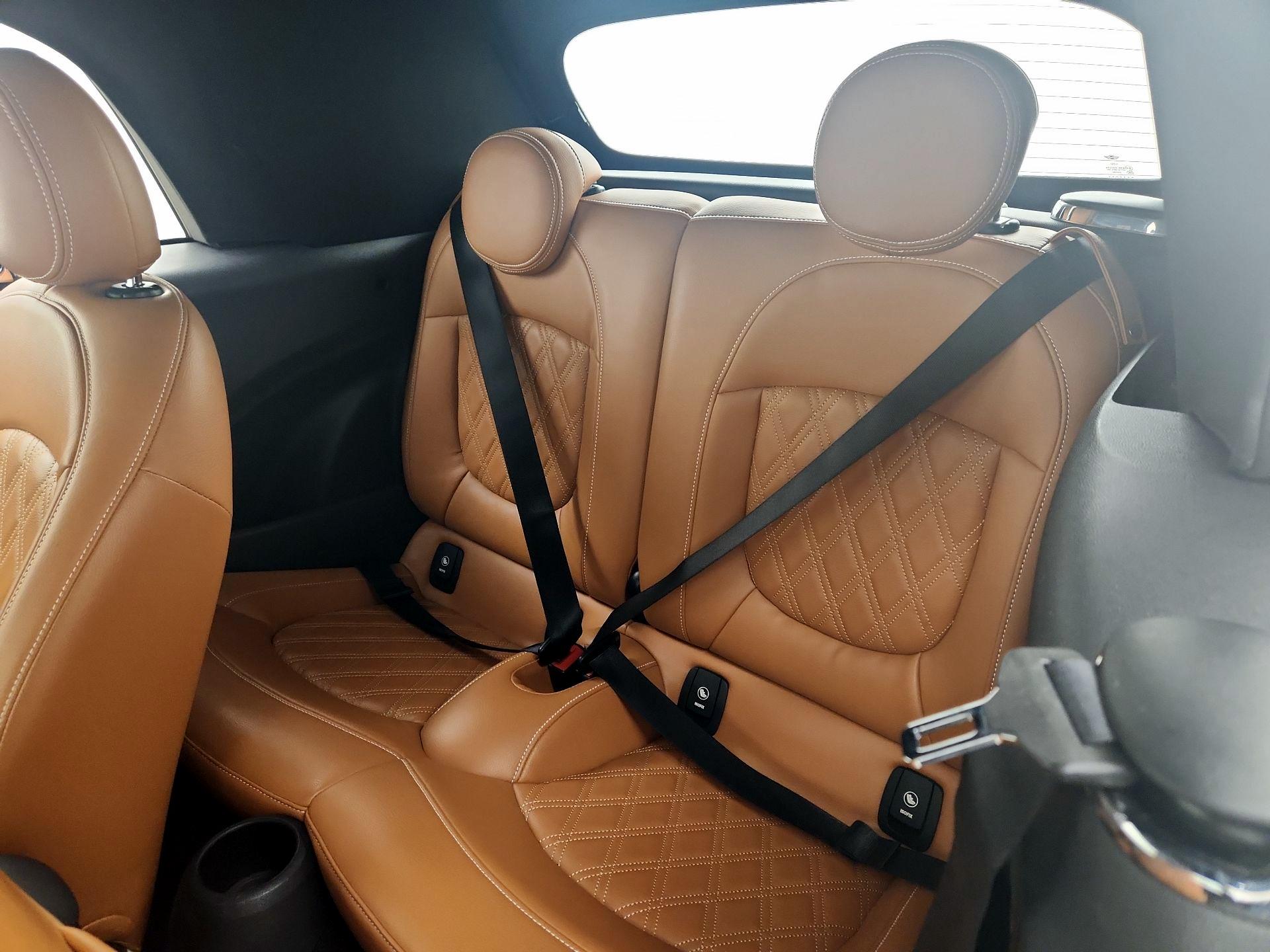 Thumbnail: 2016 MINI Cooper - 18