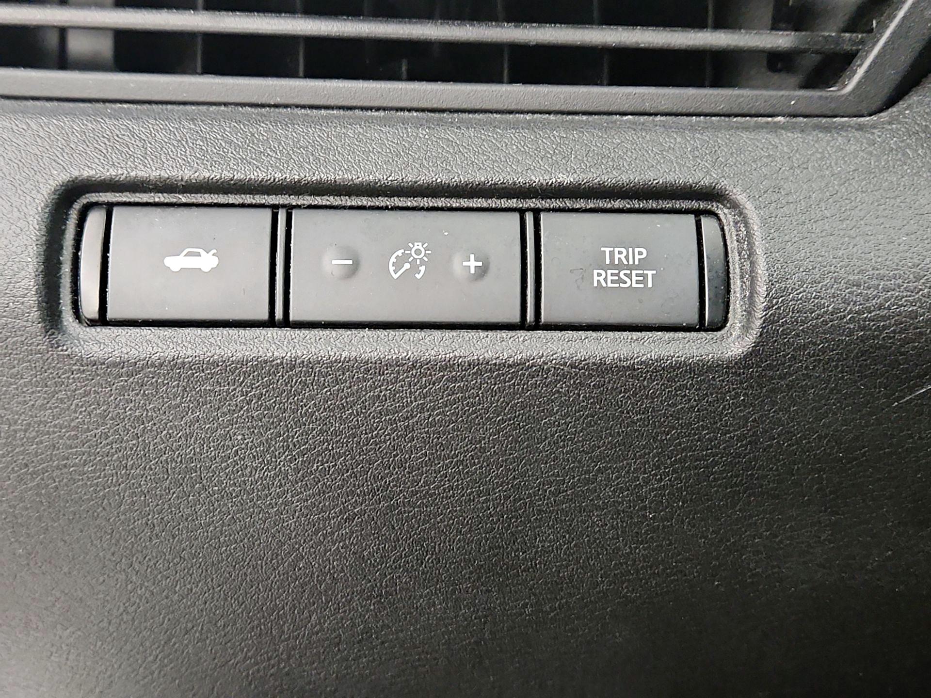 Thumbnail: 2019 Nissan Altima - 13