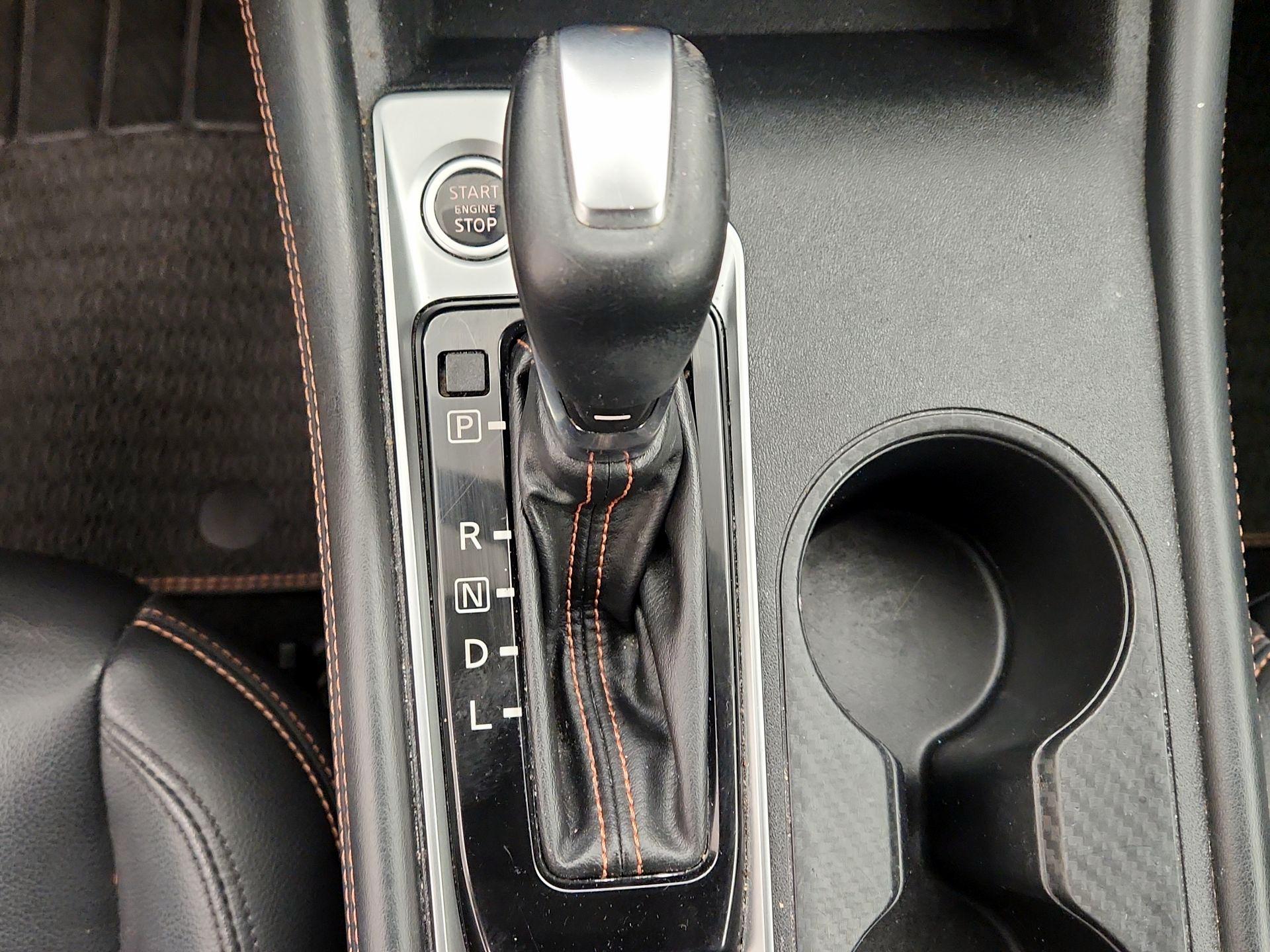 Thumbnail: 2019 Nissan Altima - 17