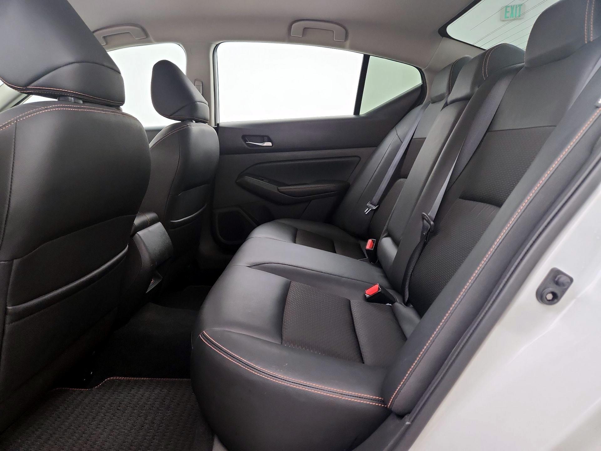 Thumbnail: 2019 Nissan Altima - 19