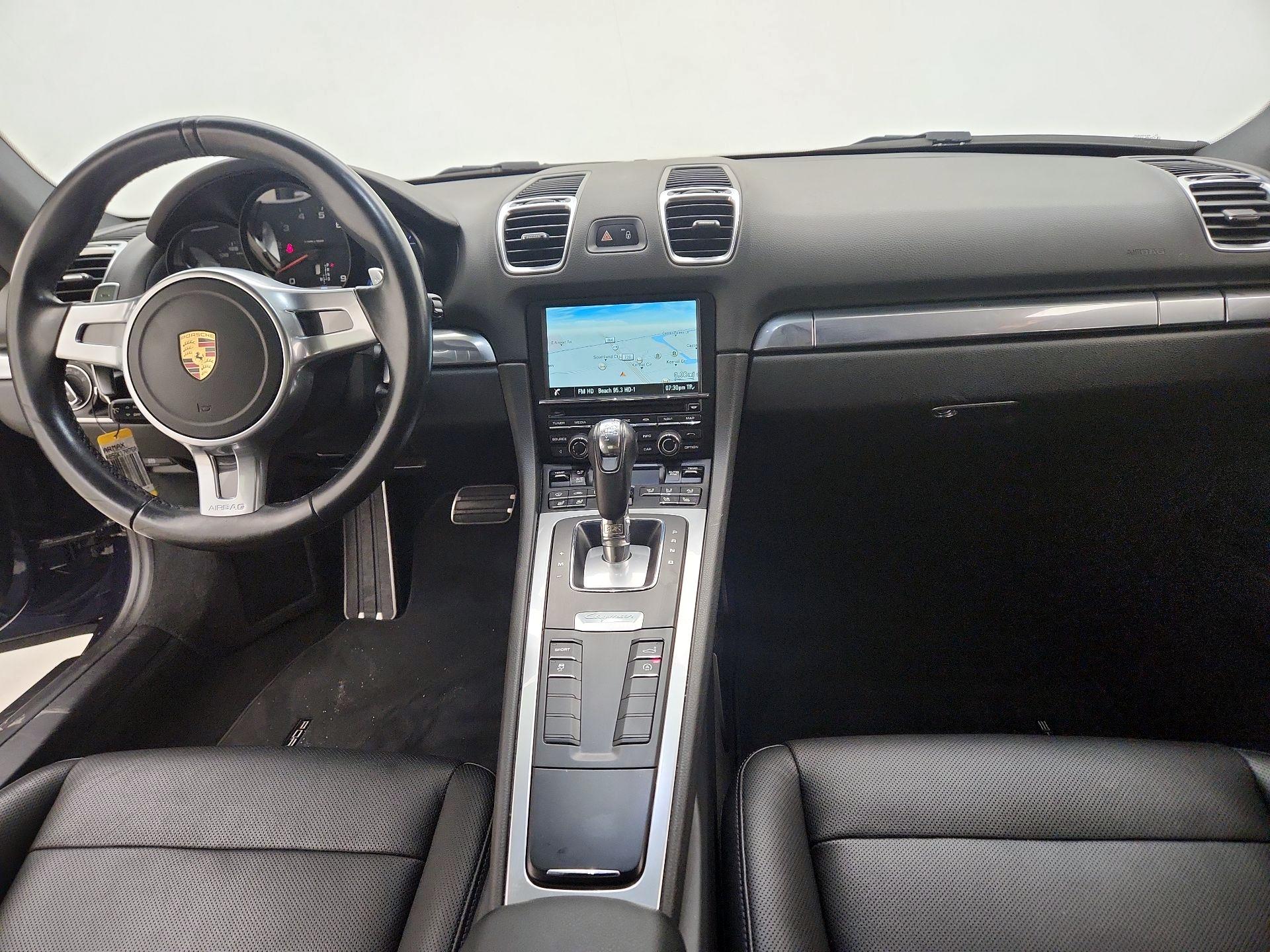Thumbnail: 2016 Porsche Cayman - 9