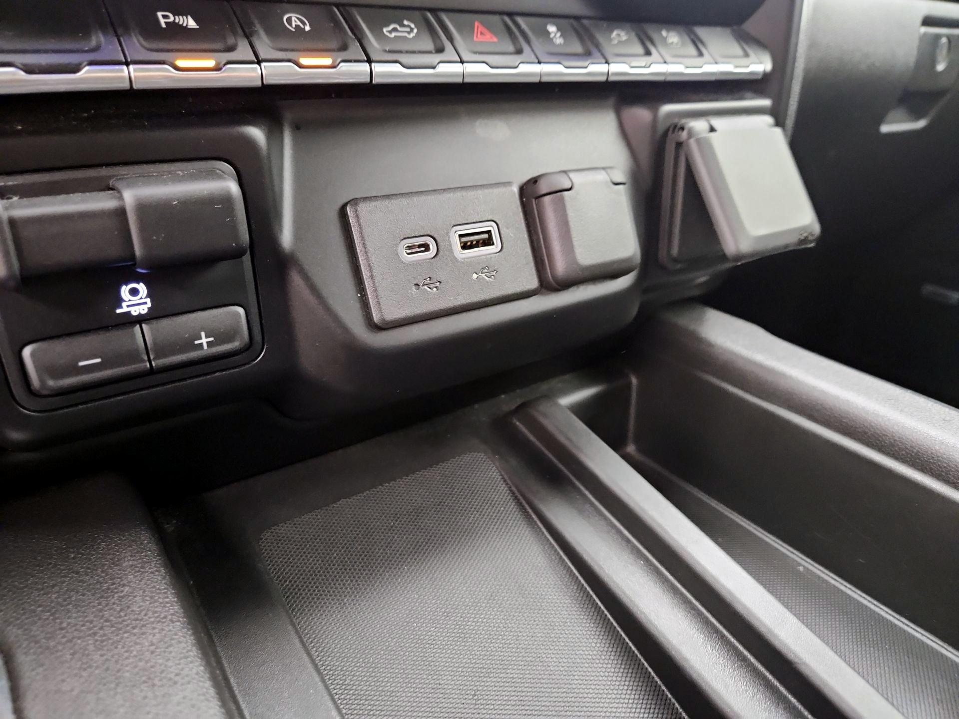 Thumbnail: 2019 Chevrolet Silverado 1500 - 18