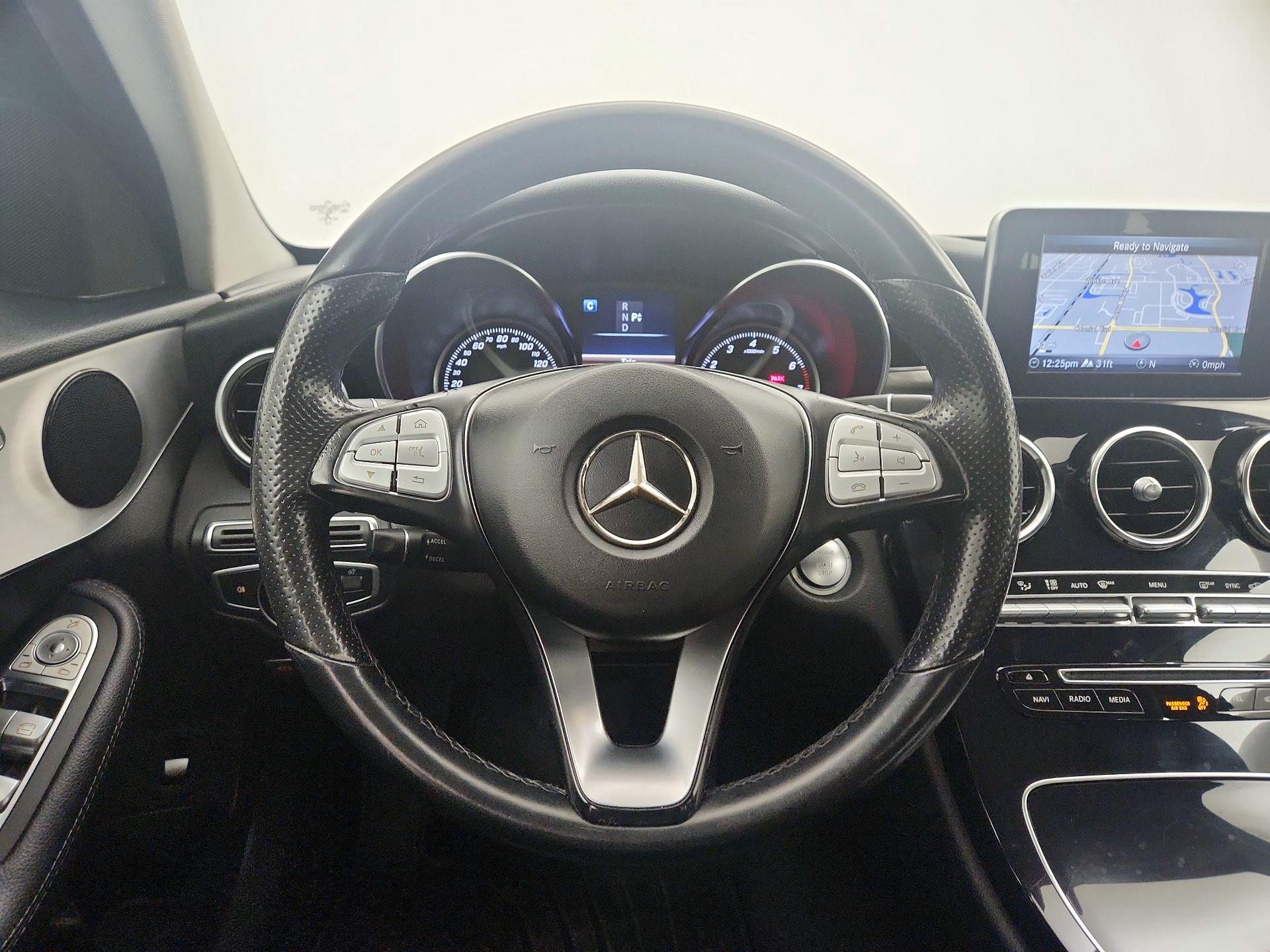 Thumbnail: 2016 Mercedes-Benz C-Class - 10