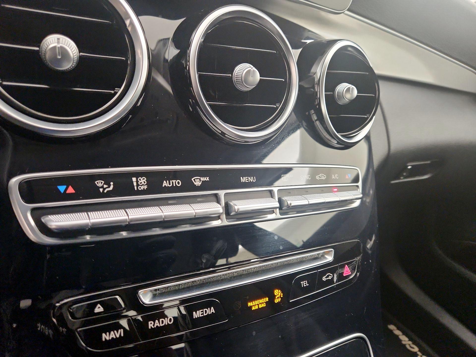 Thumbnail: 2016 Mercedes-Benz C-Class - 17