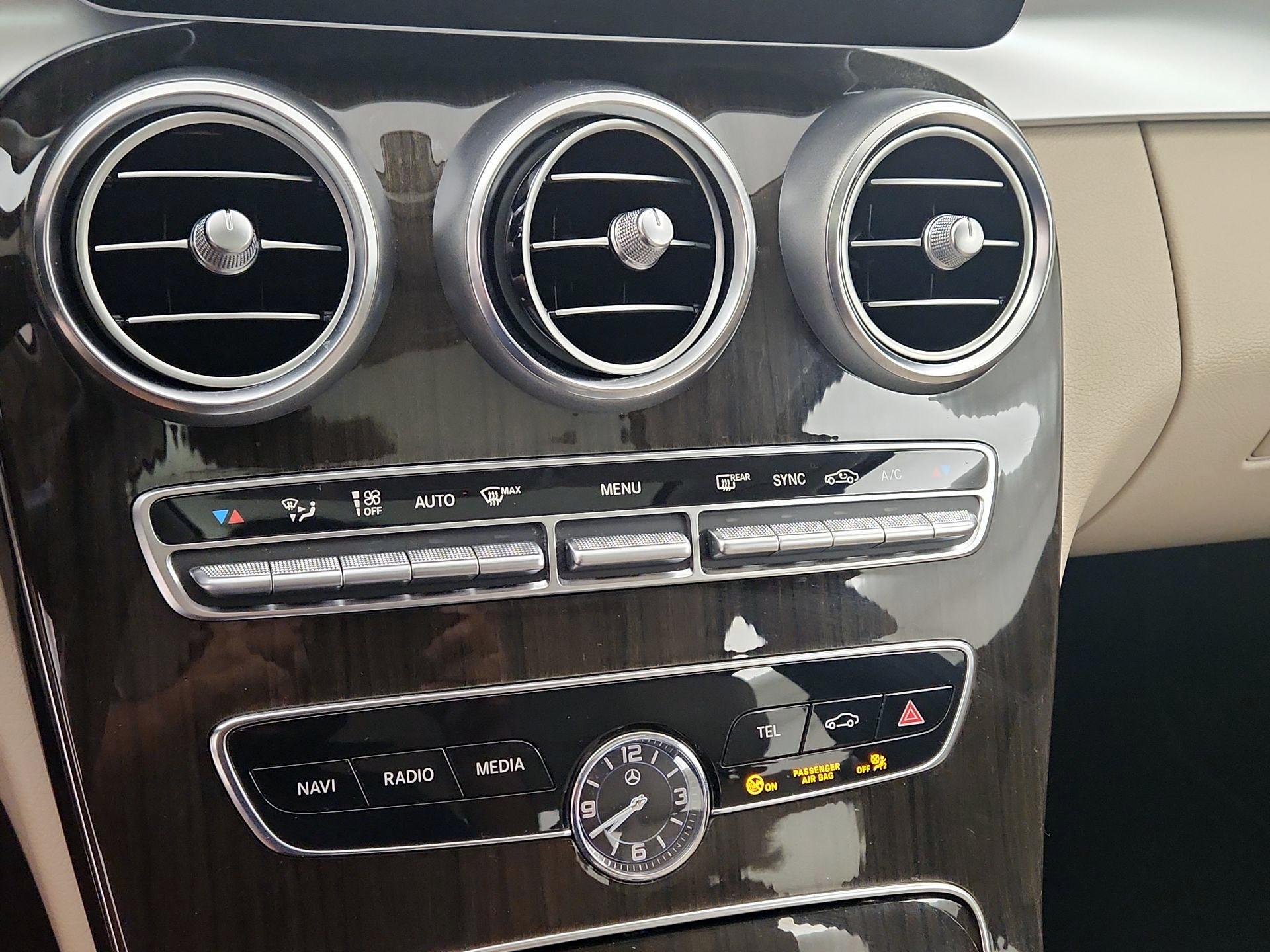 Thumbnail: 2019 Mercedes-Benz C-Class - 16