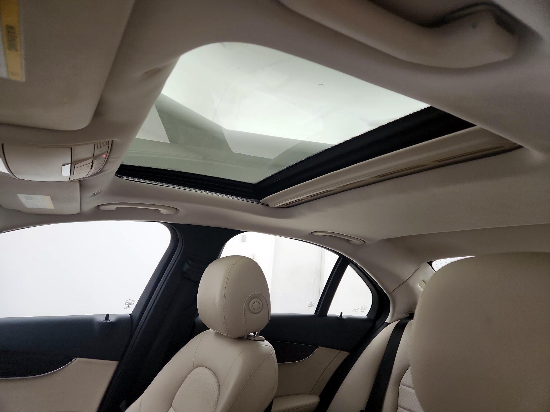 Thumbnail: 2019 Mercedes-Benz C-Class - 19