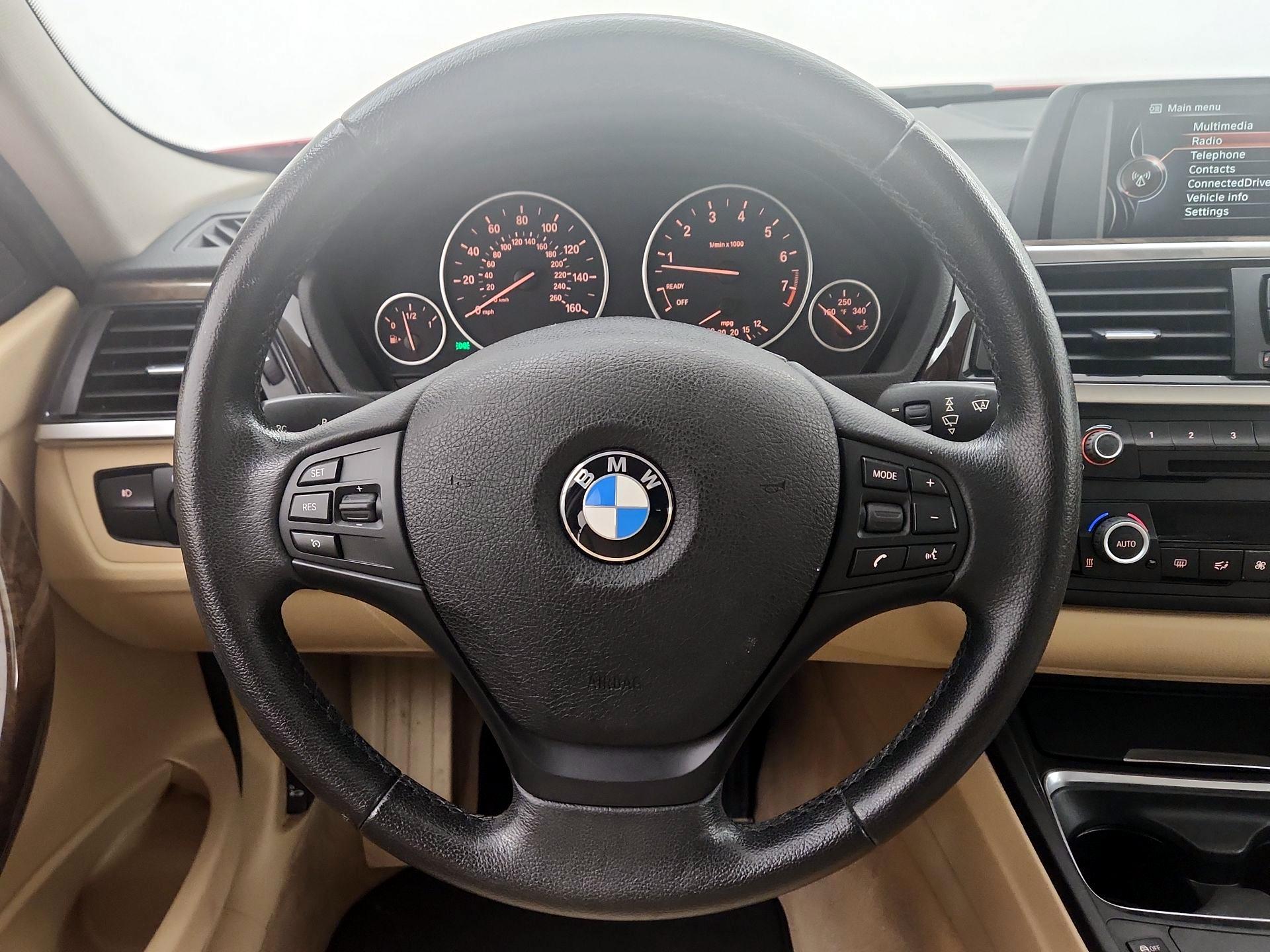 Thumbnail: 2015 BMW 3 Series - 10