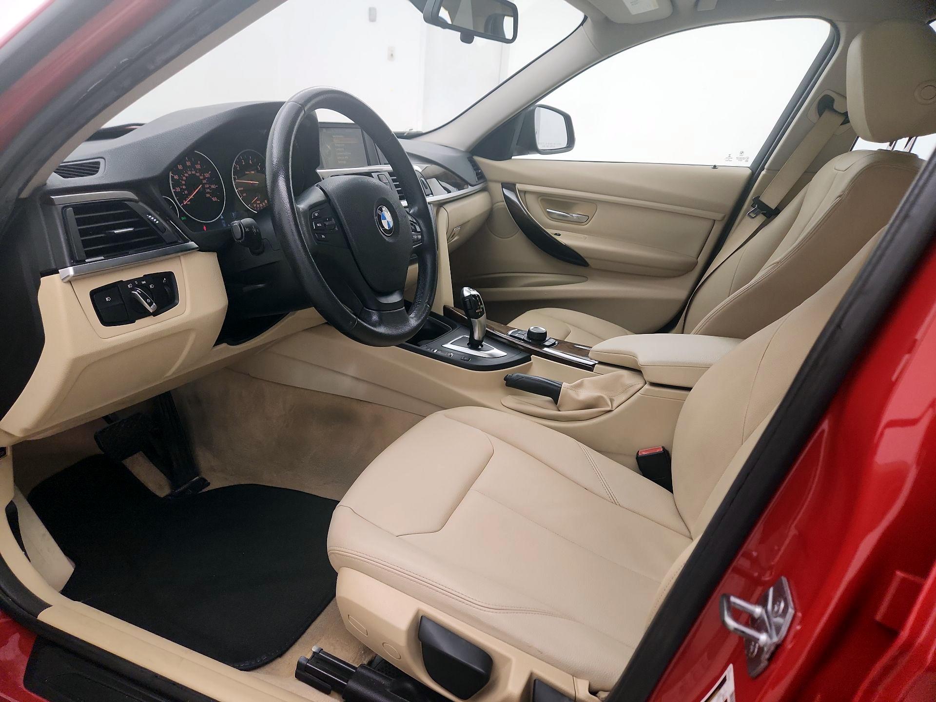 Thumbnail: 2015 BMW 3 Series - 11