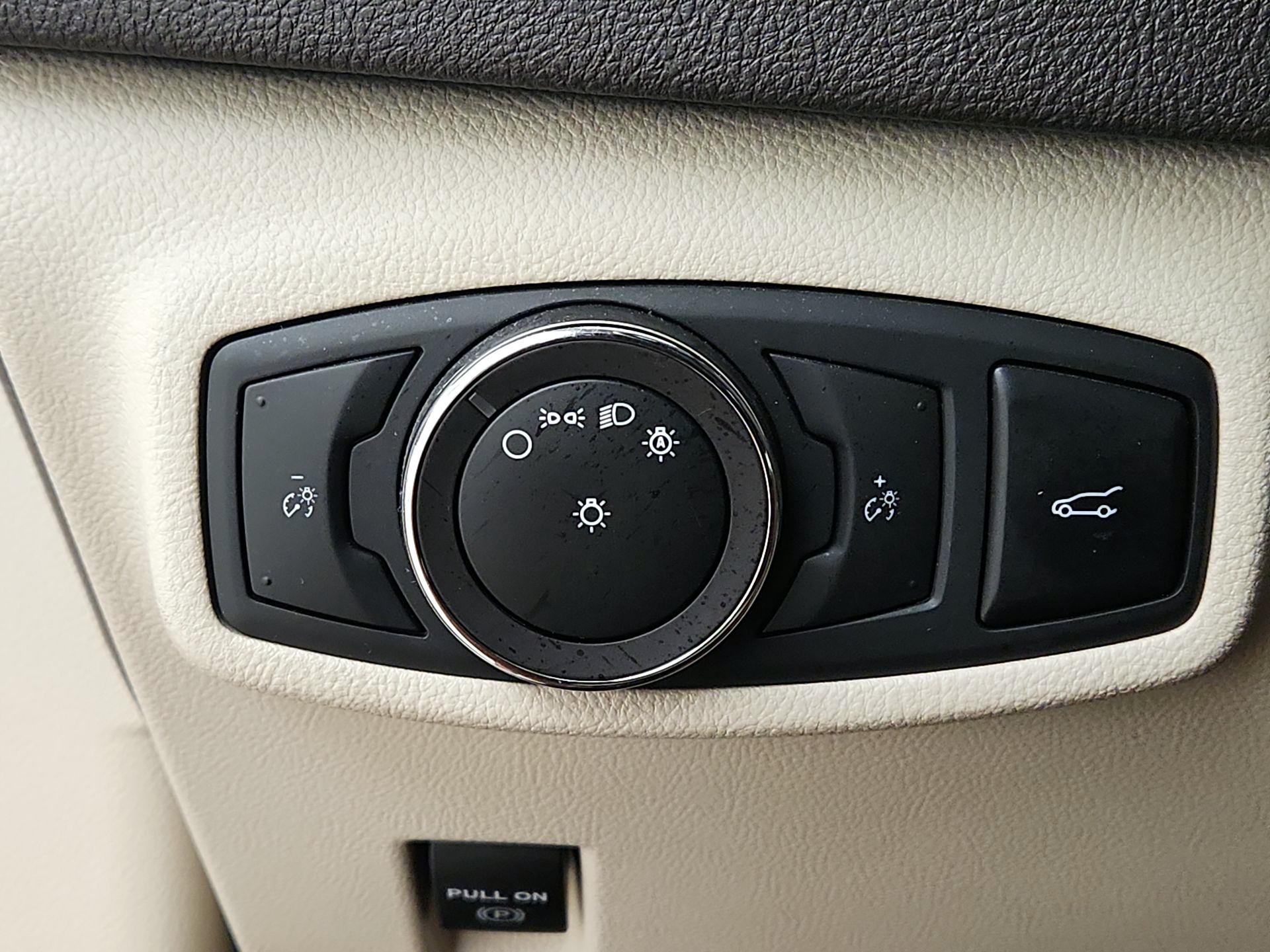 Thumbnail: 2019 Lincoln MKC - 13