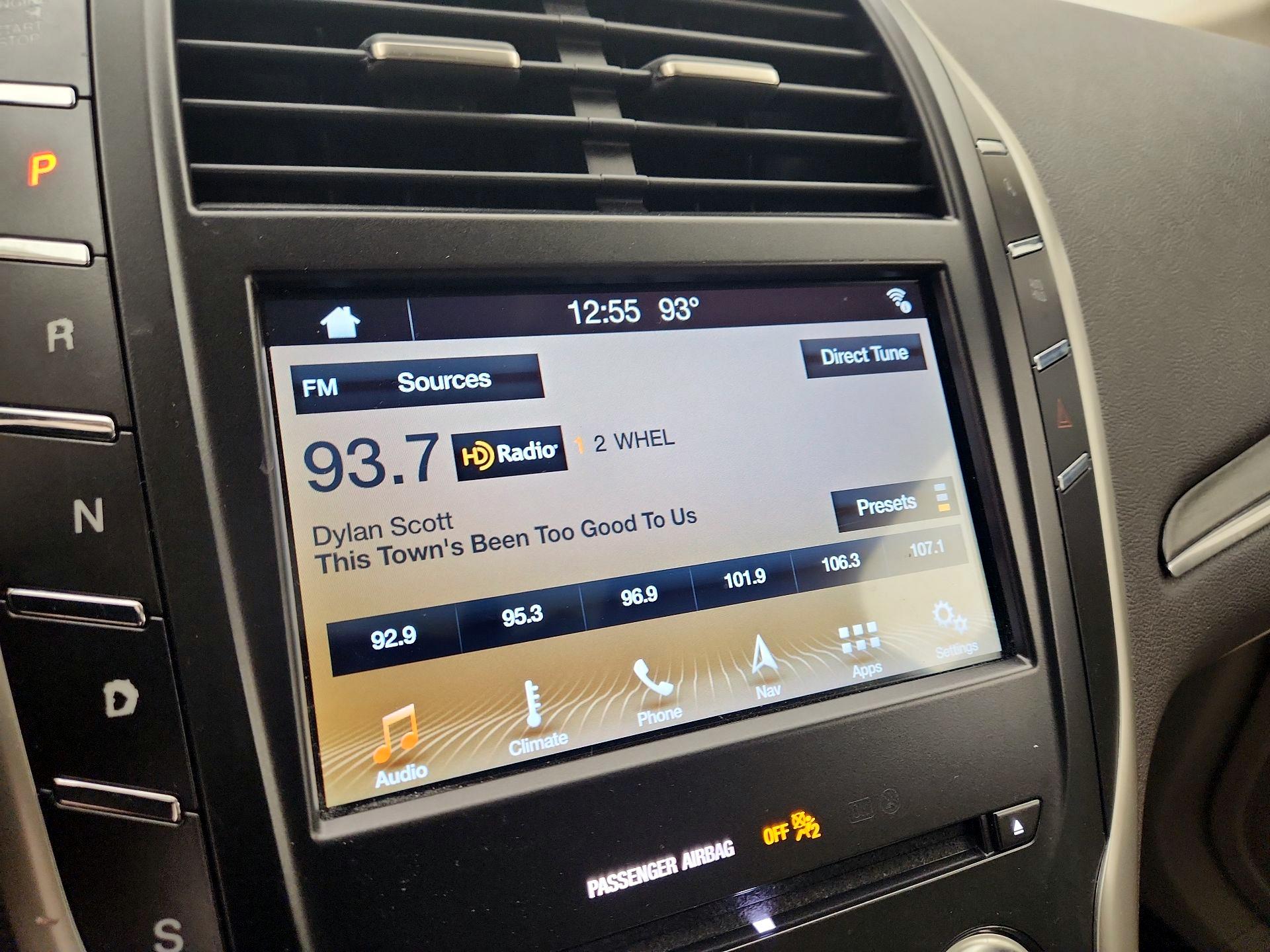 Thumbnail: 2019 Lincoln MKC - 16