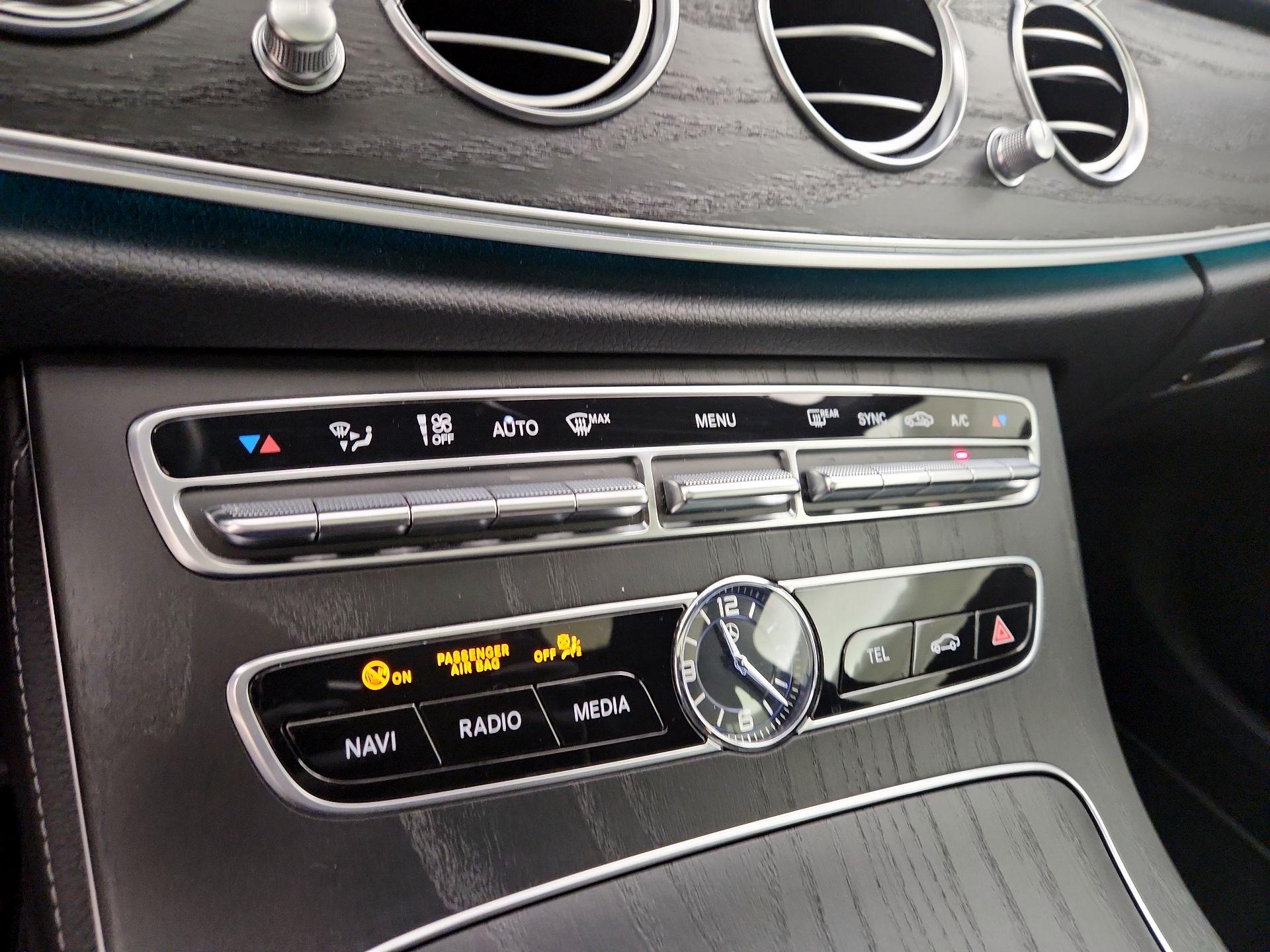 Thumbnail: 2018 Mercedes-Benz E-Class - 17