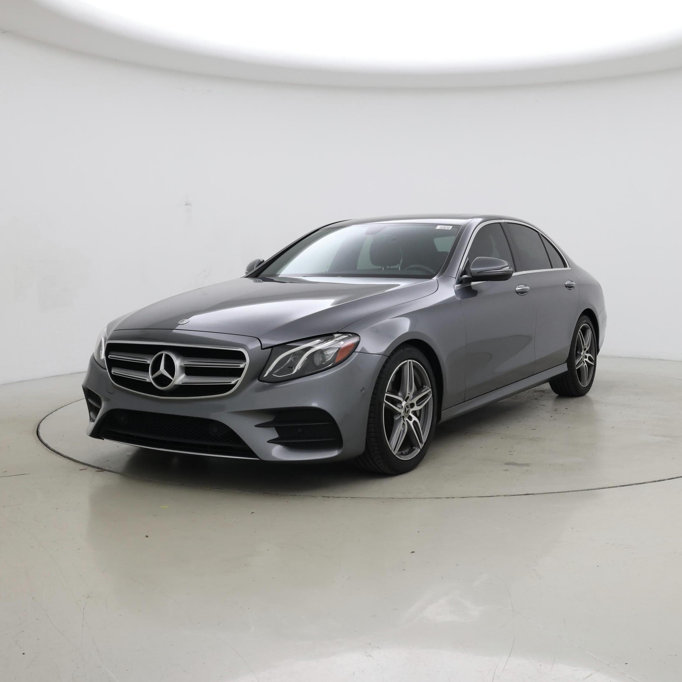 Thumbnail: 2018 Mercedes-Benz E-Class - 4